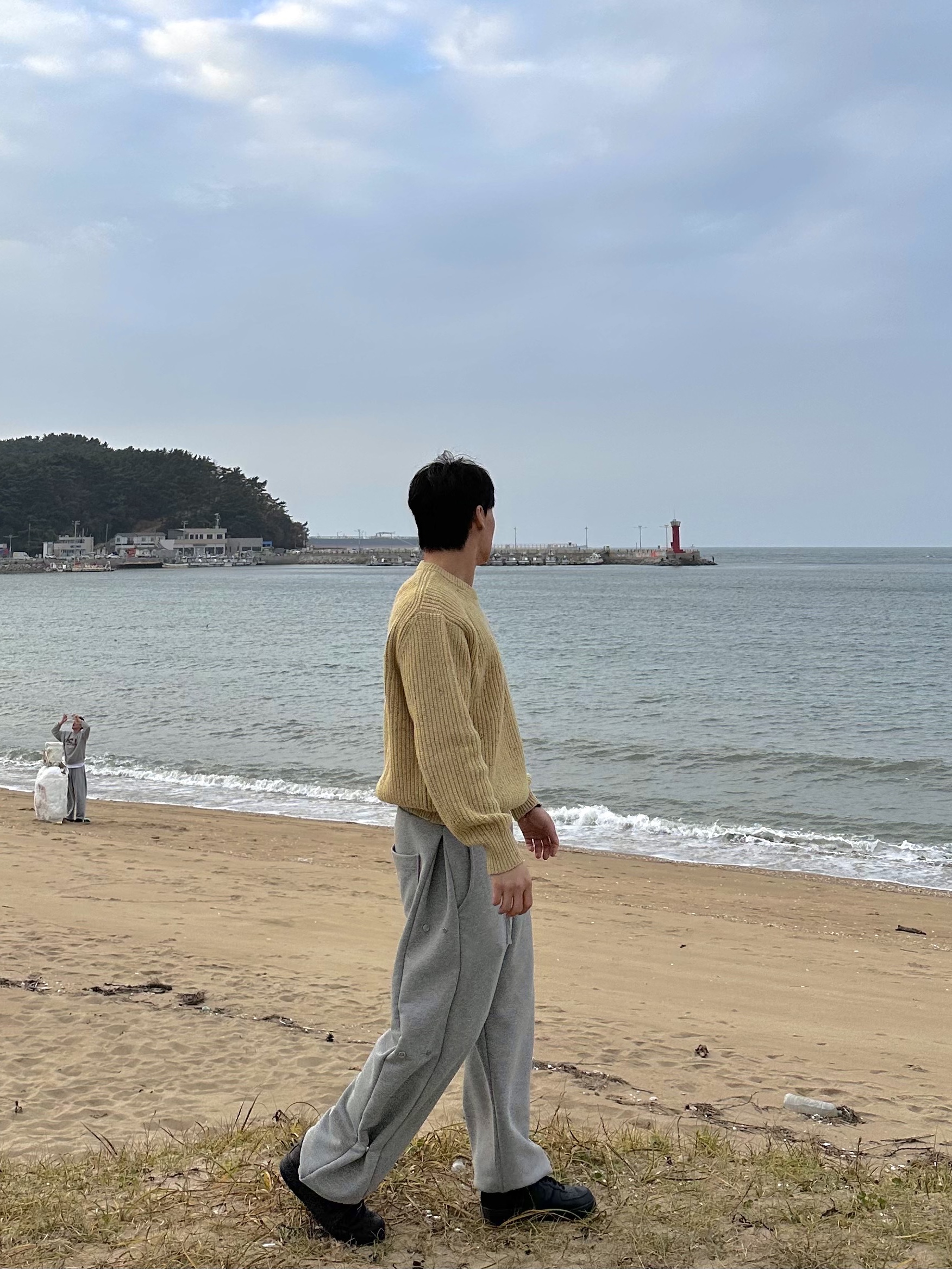 MJD Side Snap Wide C/P Heavy Sweat Pants Melange Grey, Nike Air Force 1 '07 Low Triple Black 착용 스타일 - 2