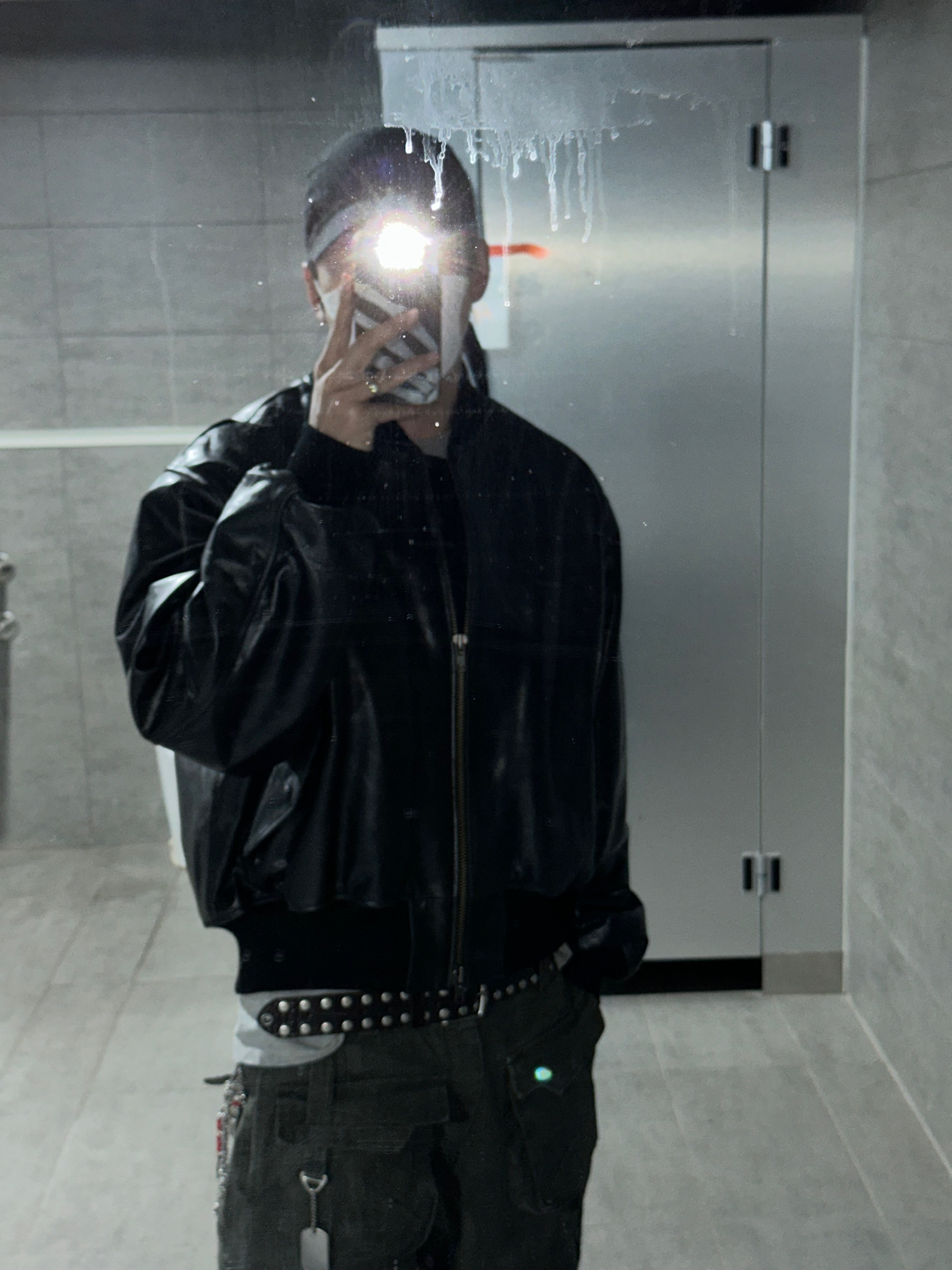 Balenciaga Combat Strike 20mm Boots Black, Stussy 8 Ball Studded Belt Brown Textured Leather 착용 스타일 - 4