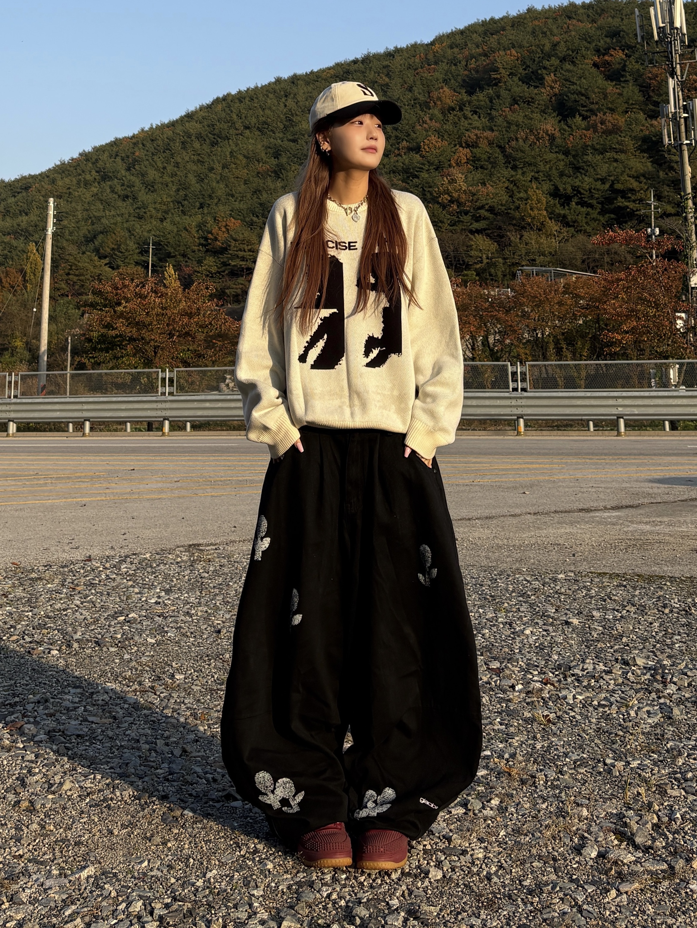 SATUR Vintage Mix Casual Ball Cap Cream Black 착용 스타일 - 3