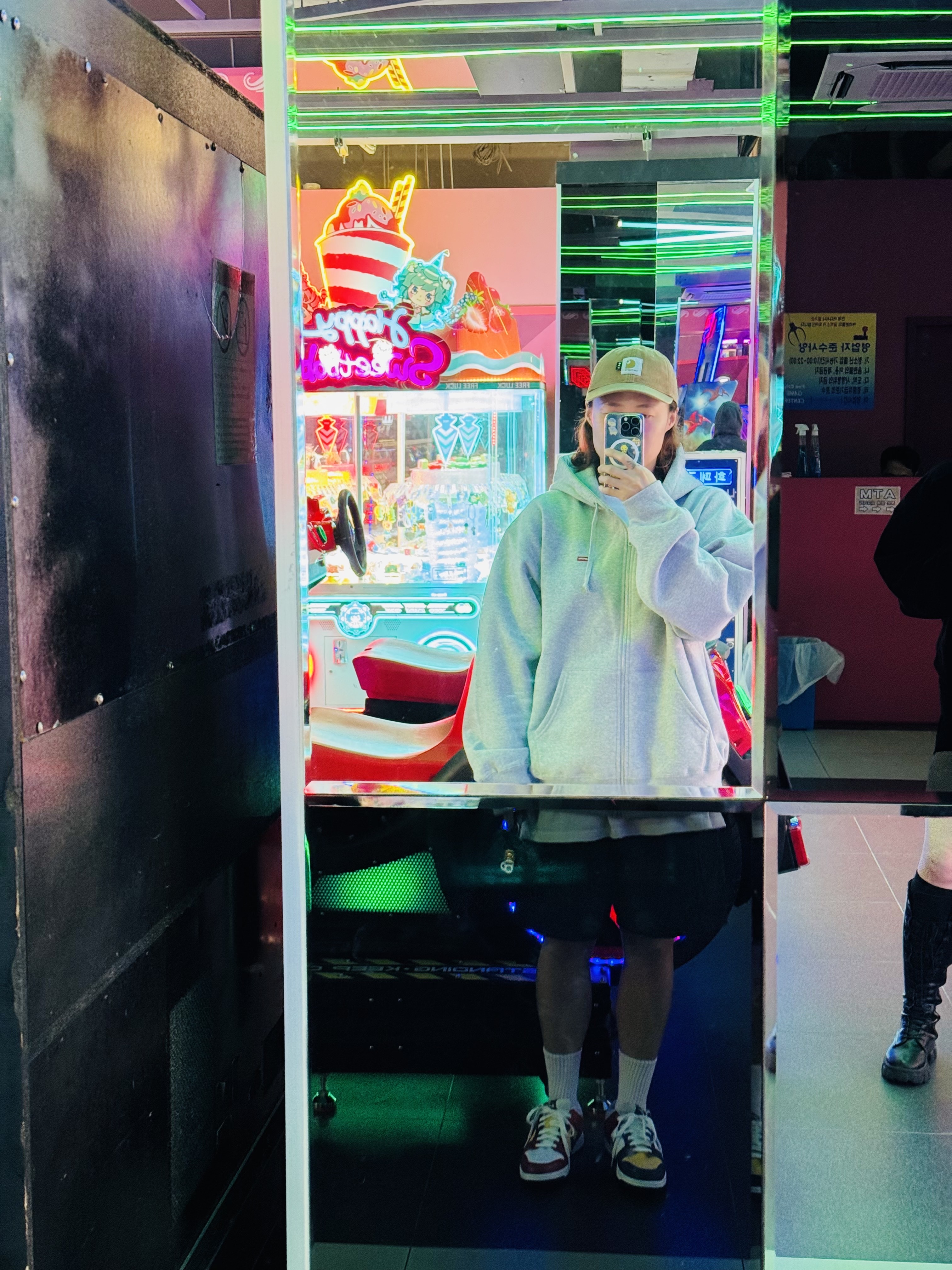 Honda Cutoff Long sleeve White, Palace Seoul 2 Seoul 6-Panel Cap Black - 25SS 착용 스타일 - 5