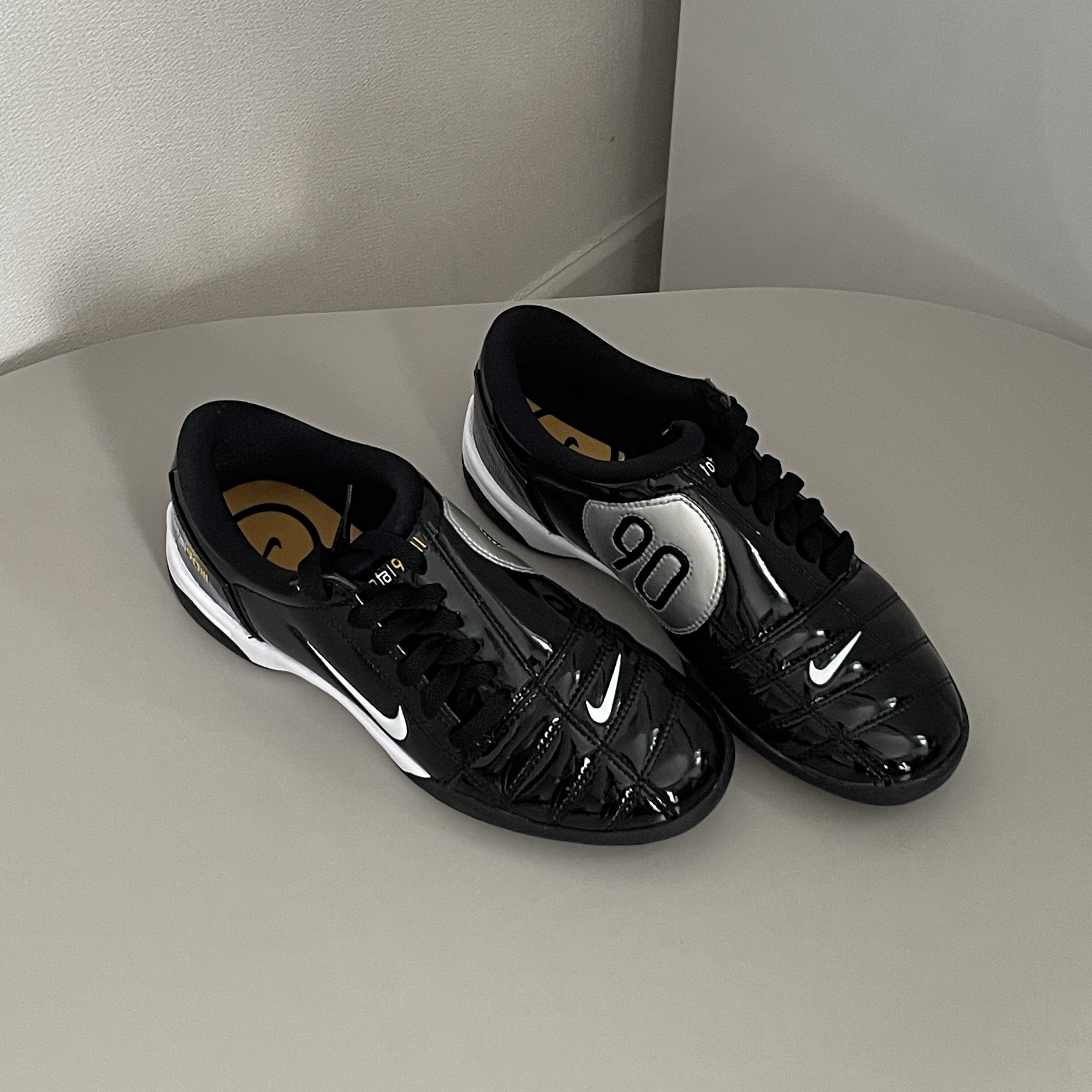 Nike Total 90 III SP Black and White 착용 스타일