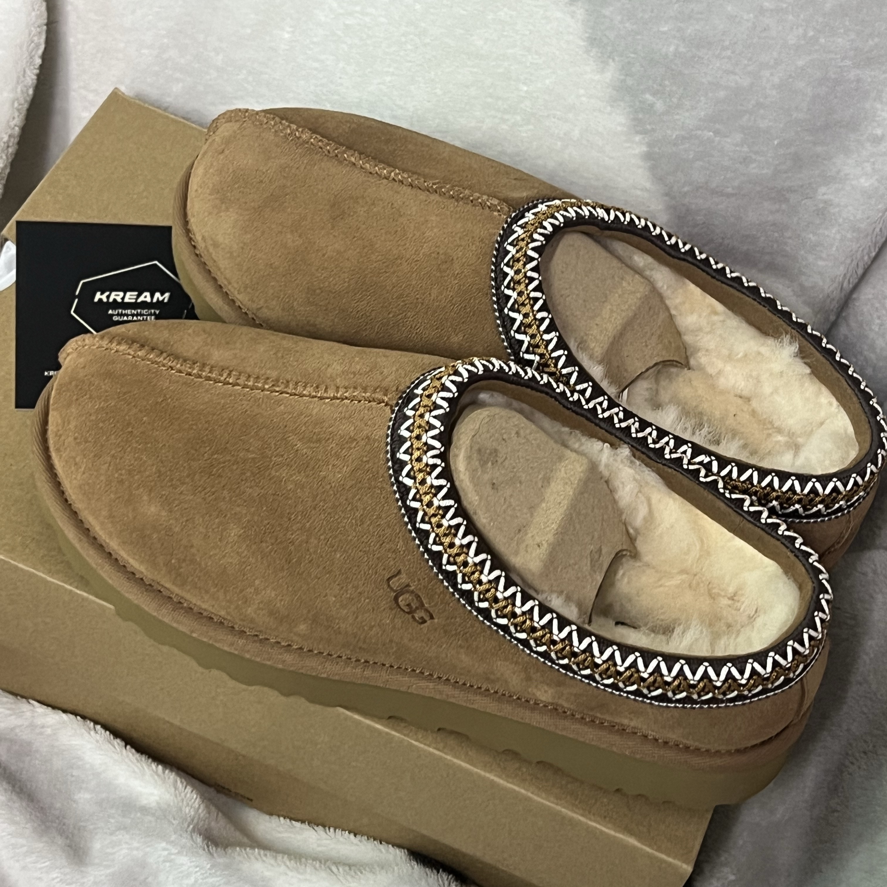 (W) UGG Tasman II Chestnut 착용 스타일 - 1