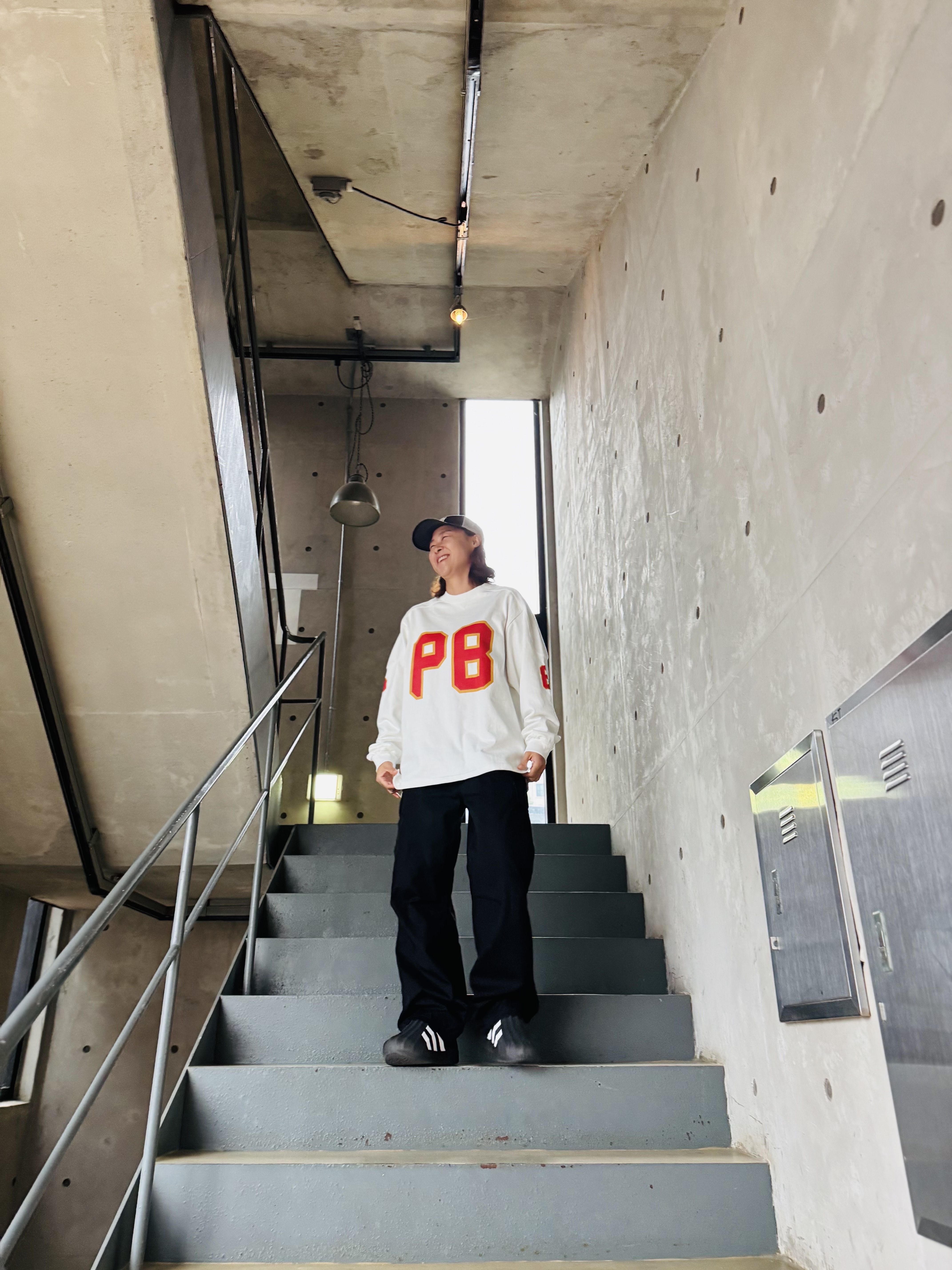 Honda Cutoff Long sleeve White, Palace Seoul 2 Seoul 6-Panel Cap Black - 25SS 착용 스타일 - 9