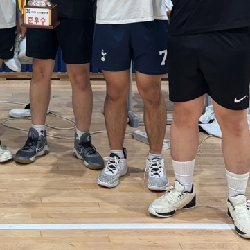 Jordan Luka 1 PF White Total Orange 착용 스타일