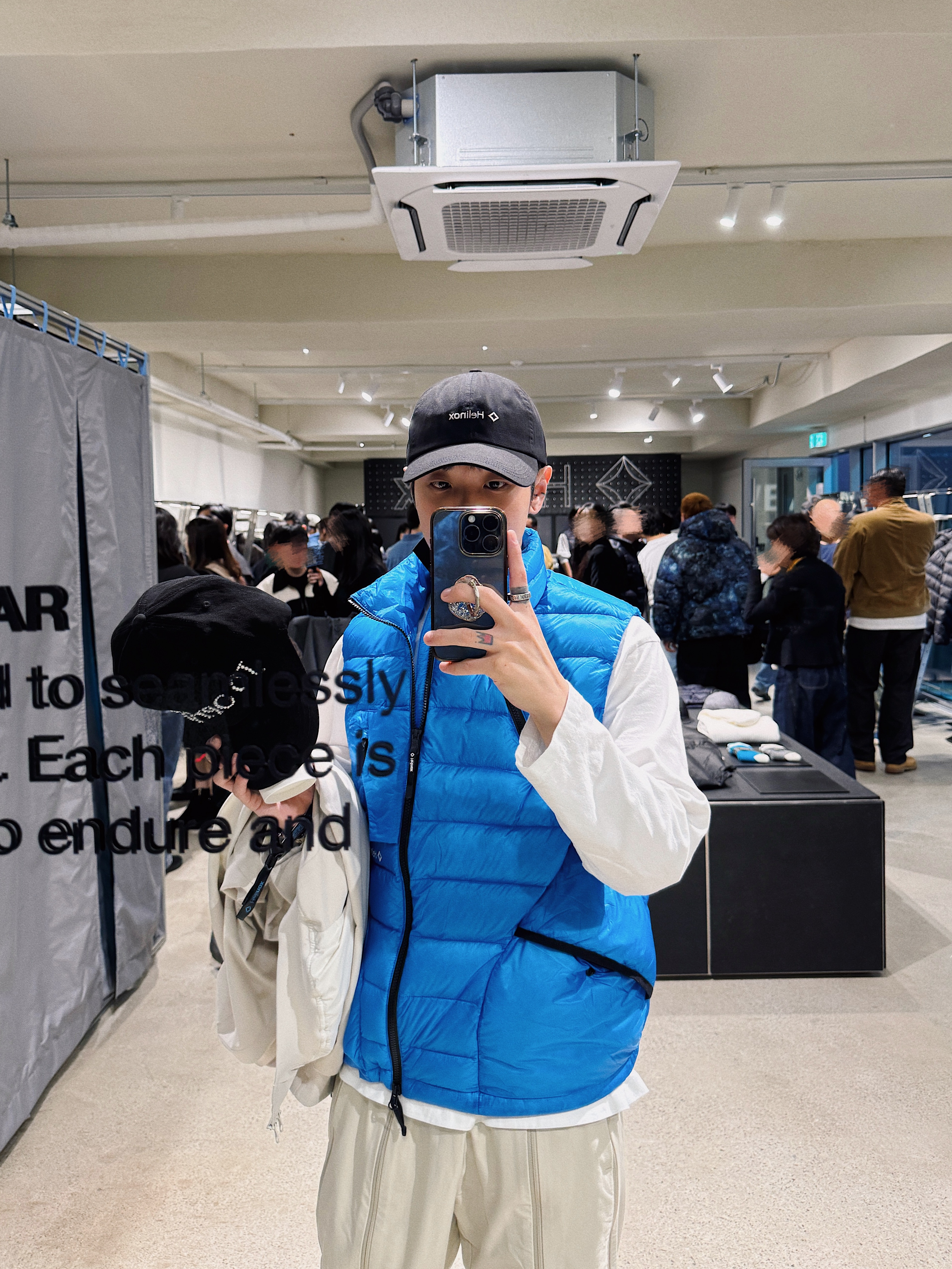 Helinox Wear Eclipse Pack Down Vest Cyan Blue, Helinox x Fragment Design Cap Black 착용 스타일 - 2