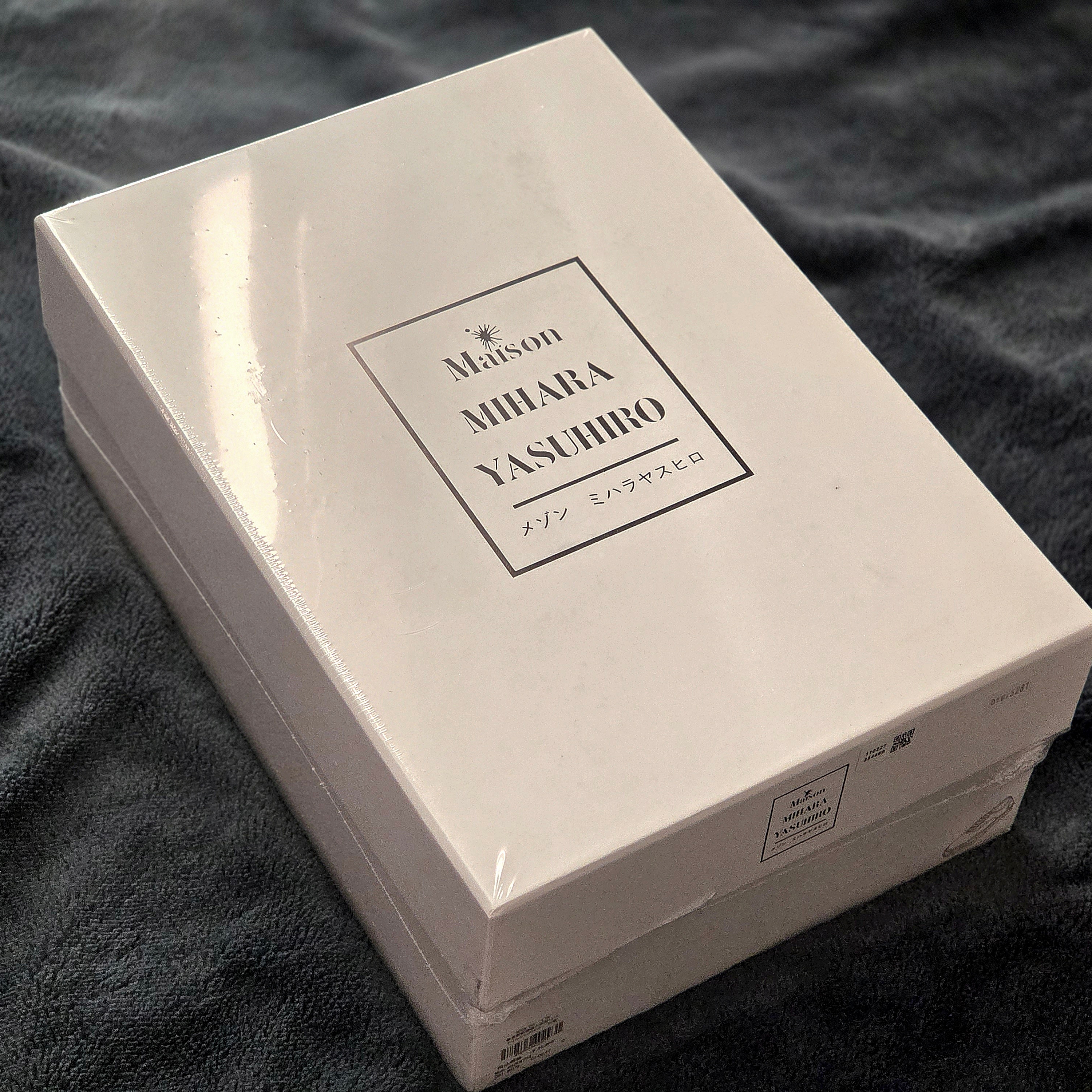 Maison Mihara Yasuhiro Baker OG Sole Canvas Low Cut Sneakers White 착용 스타일 - 2