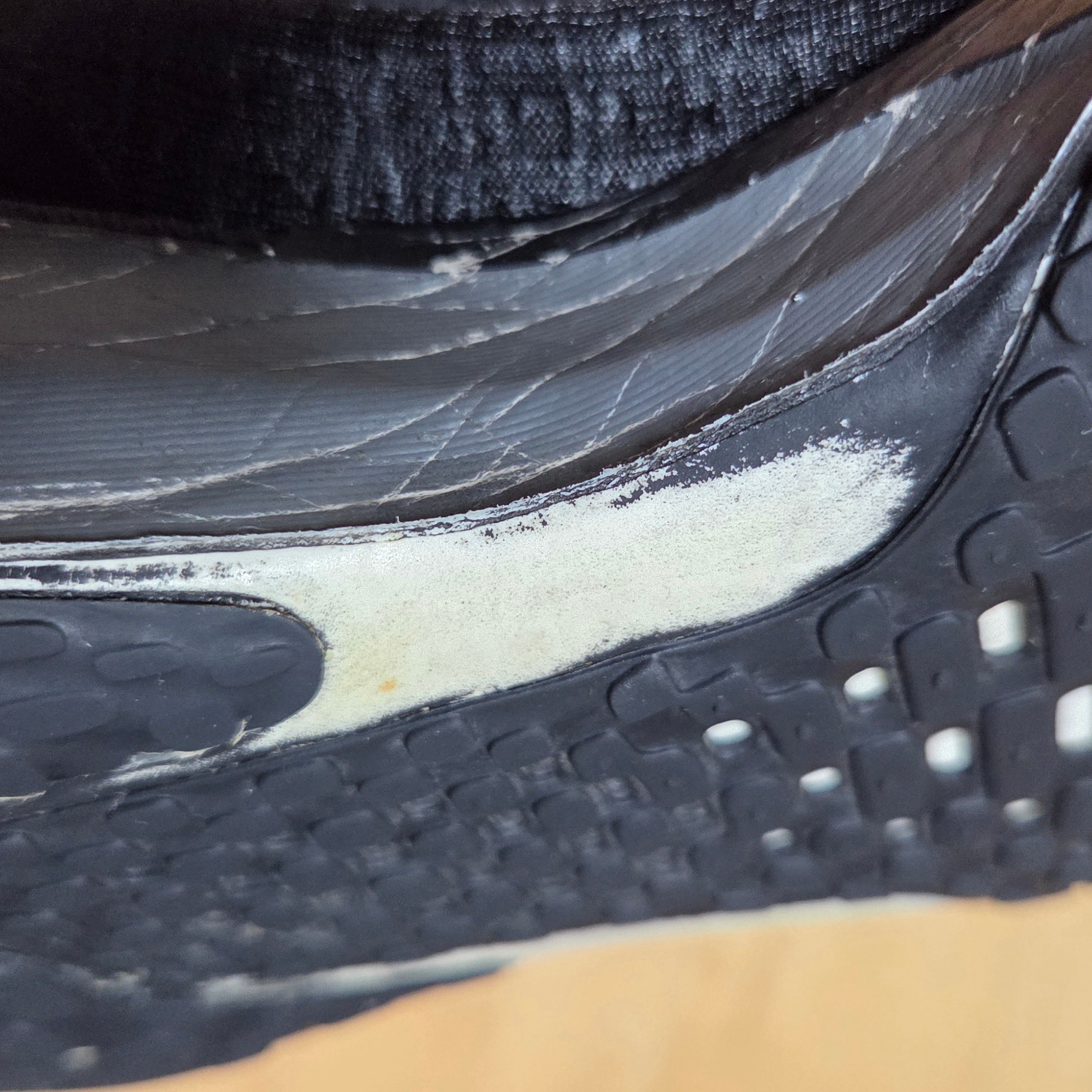 Nike Invincible 3 Black Anthracite 착용 스타일 - 2
