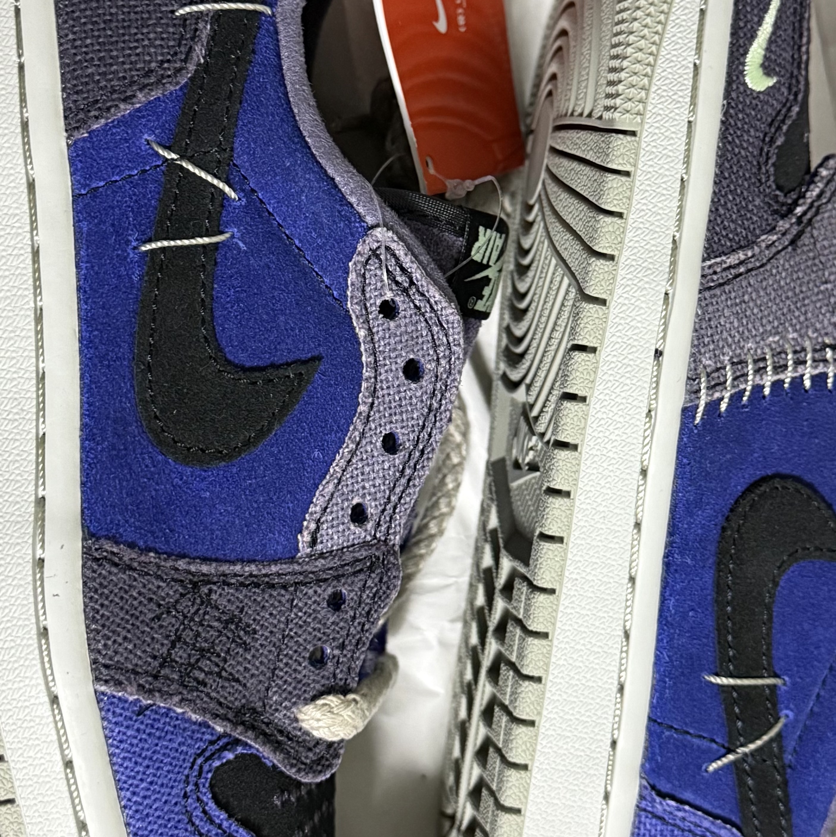 Jordan 1 x Zion Williamson Retro Low OG Regency Purple and Dark Raisin 착용 스타일 - 1