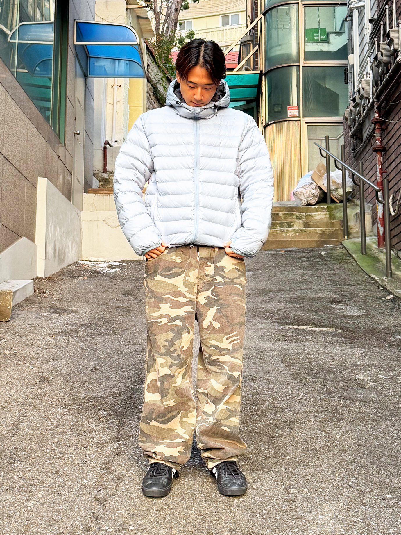 QT8 GARMENTS Duck Down Lightweight Jacket Sky Blue 착용 스타일 - 1