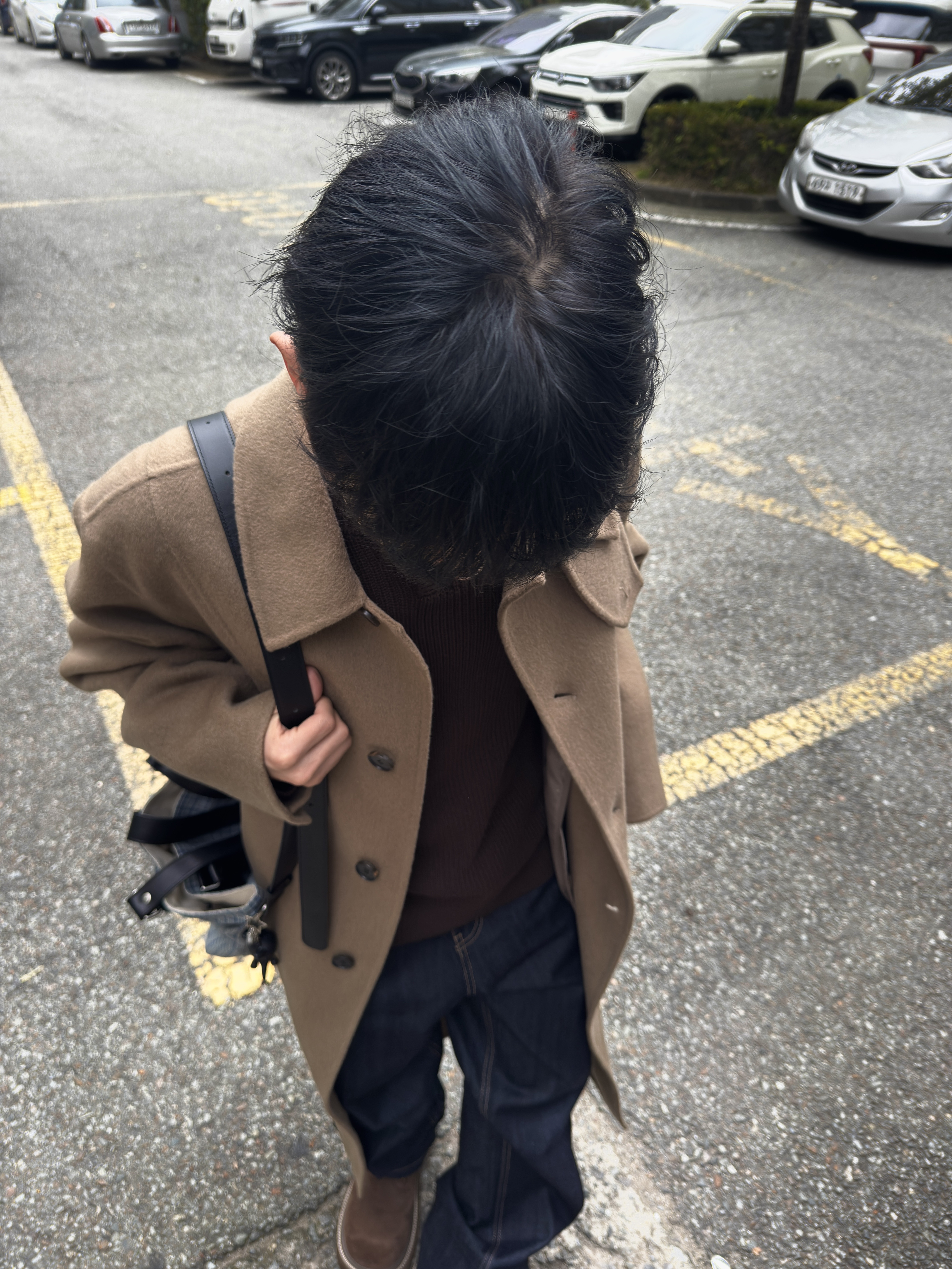 Knitted Cotton Henley Neck Waffle Knit Brown, SOULESURES BOLD BELUGA Espresso Brown 착용 스타일 - 4