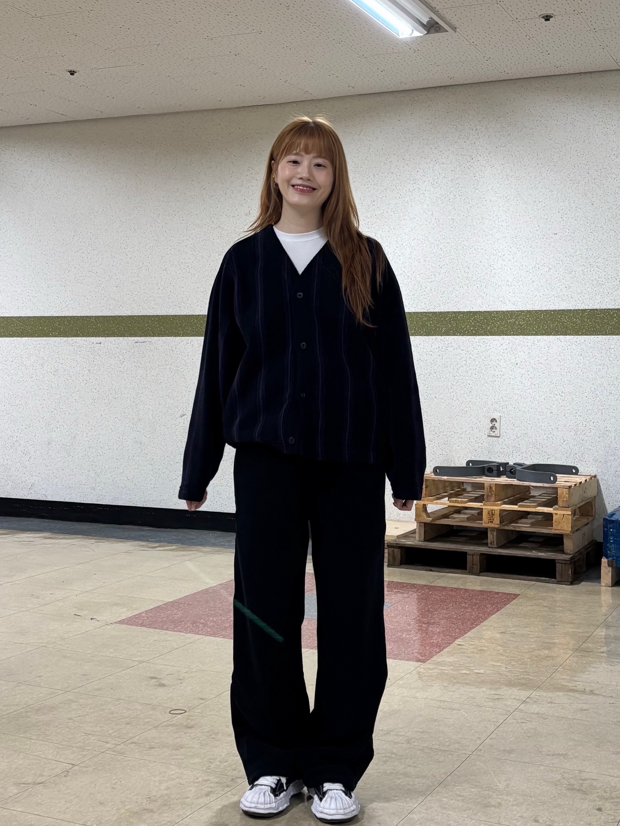 Uniqlo x Needles Fleece Wide Pants Black - KR, Uniqlo x Needles Fleece Oversized Cardigan Black - KR 착용 스타일 - 2