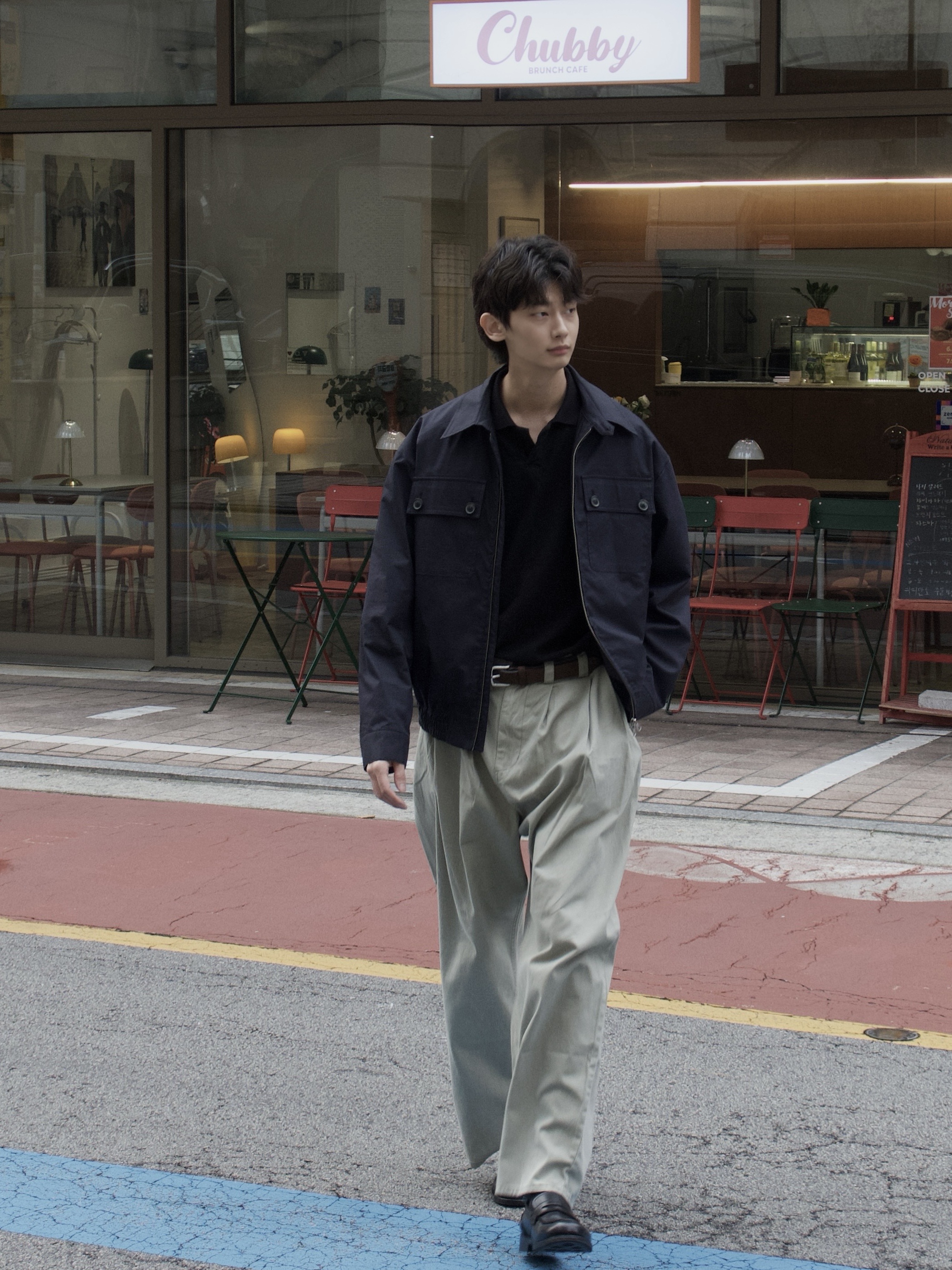 noun Wide Tapered Chino Pants Light Gray 착용 스타일 - 2