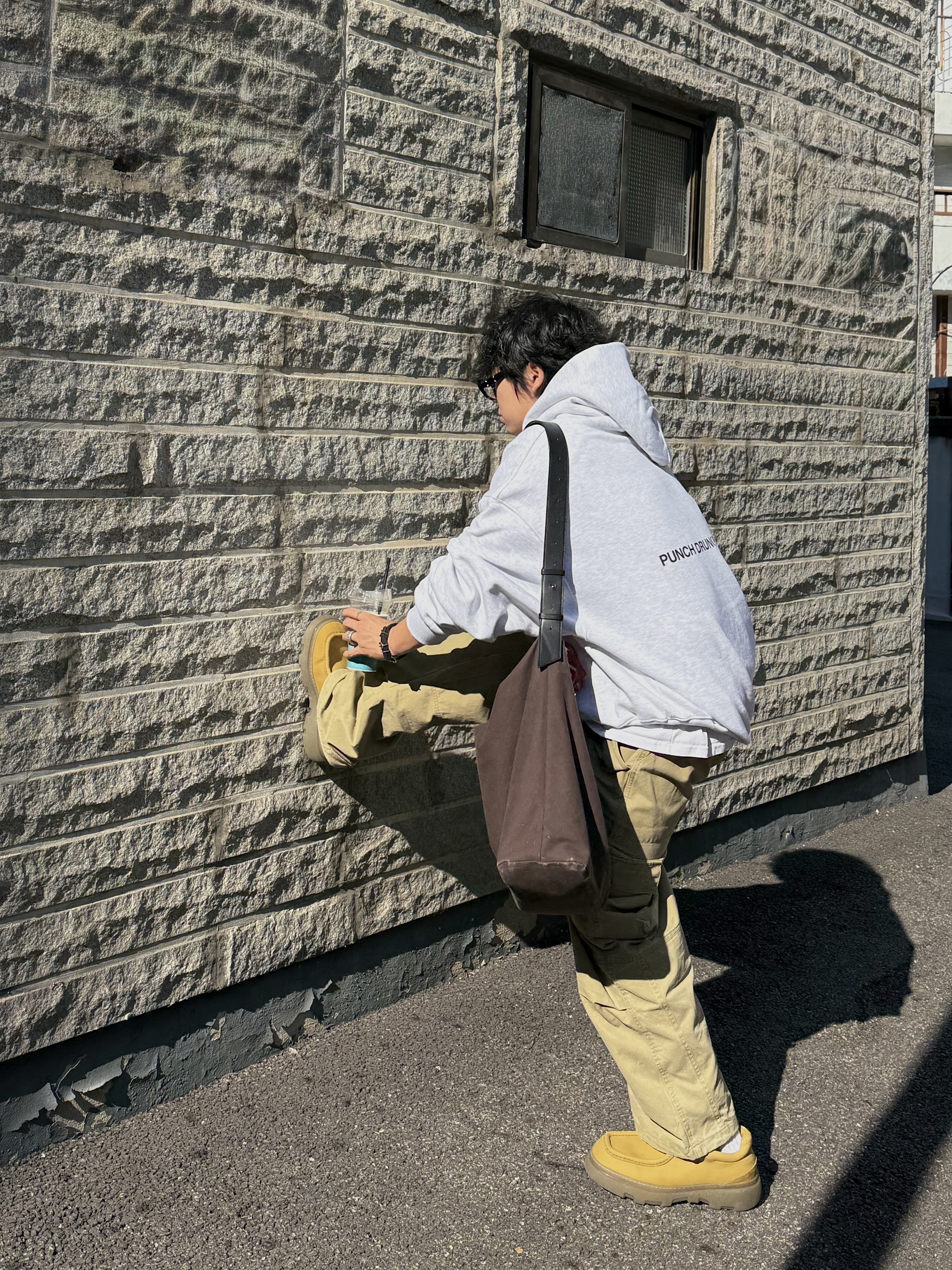 noun Washed Cargo Pants Beige 착용 스타일 - 6