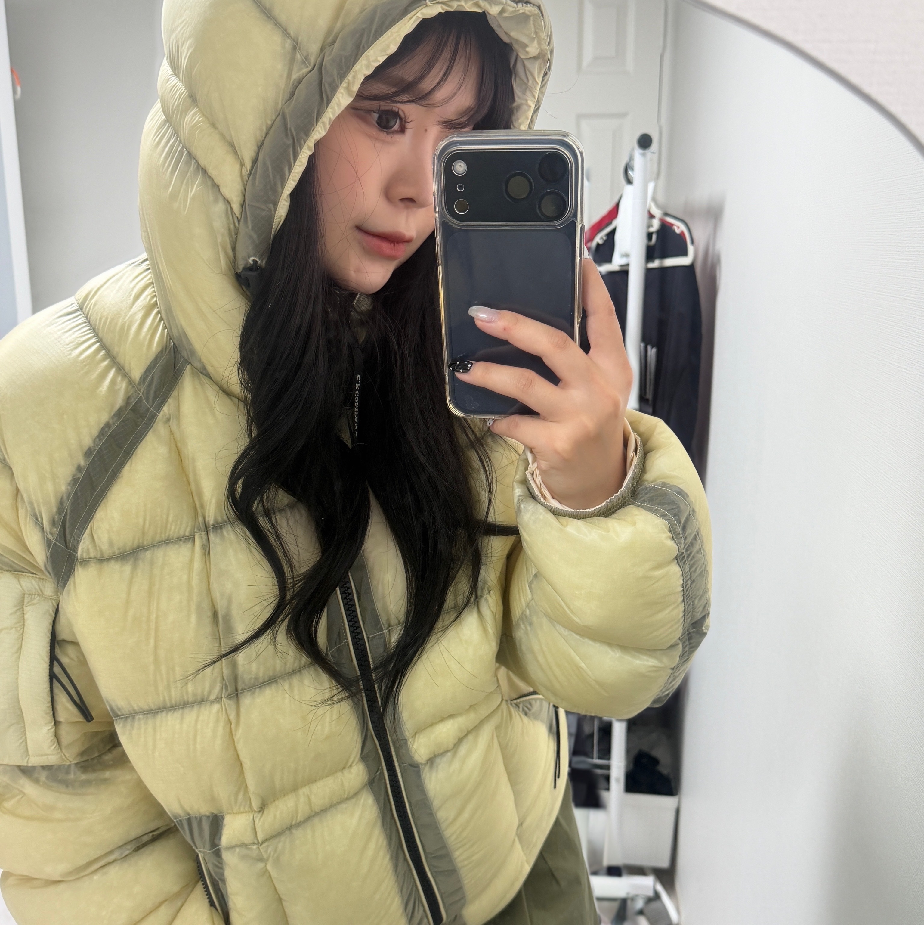 C.P. Company D.D. Shell Hooded Down Jacket Pistachio Shell Beige - 25FW 착용 스타일 - 3