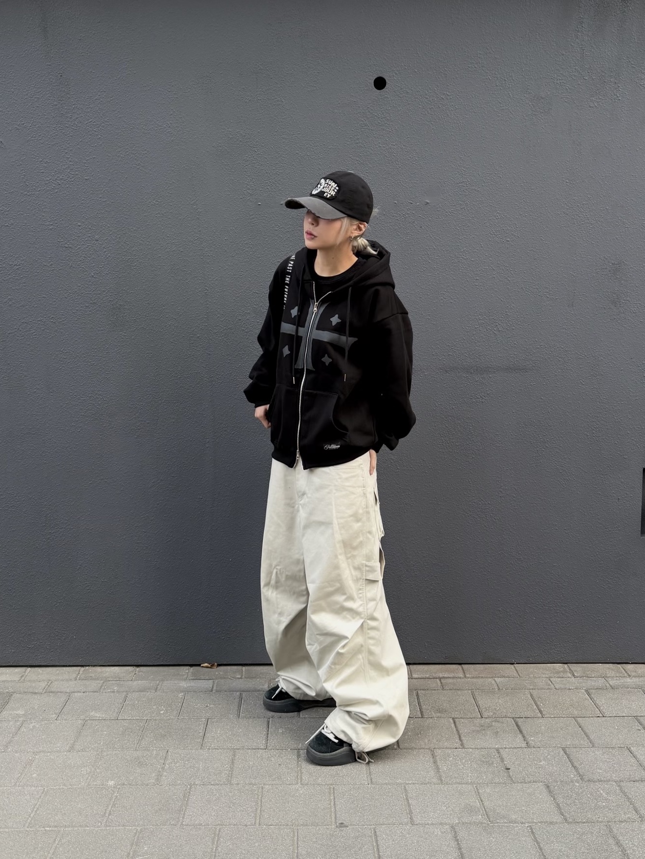 Kamien 247 All Day Baggy Pants Light Beige 착용 스타일