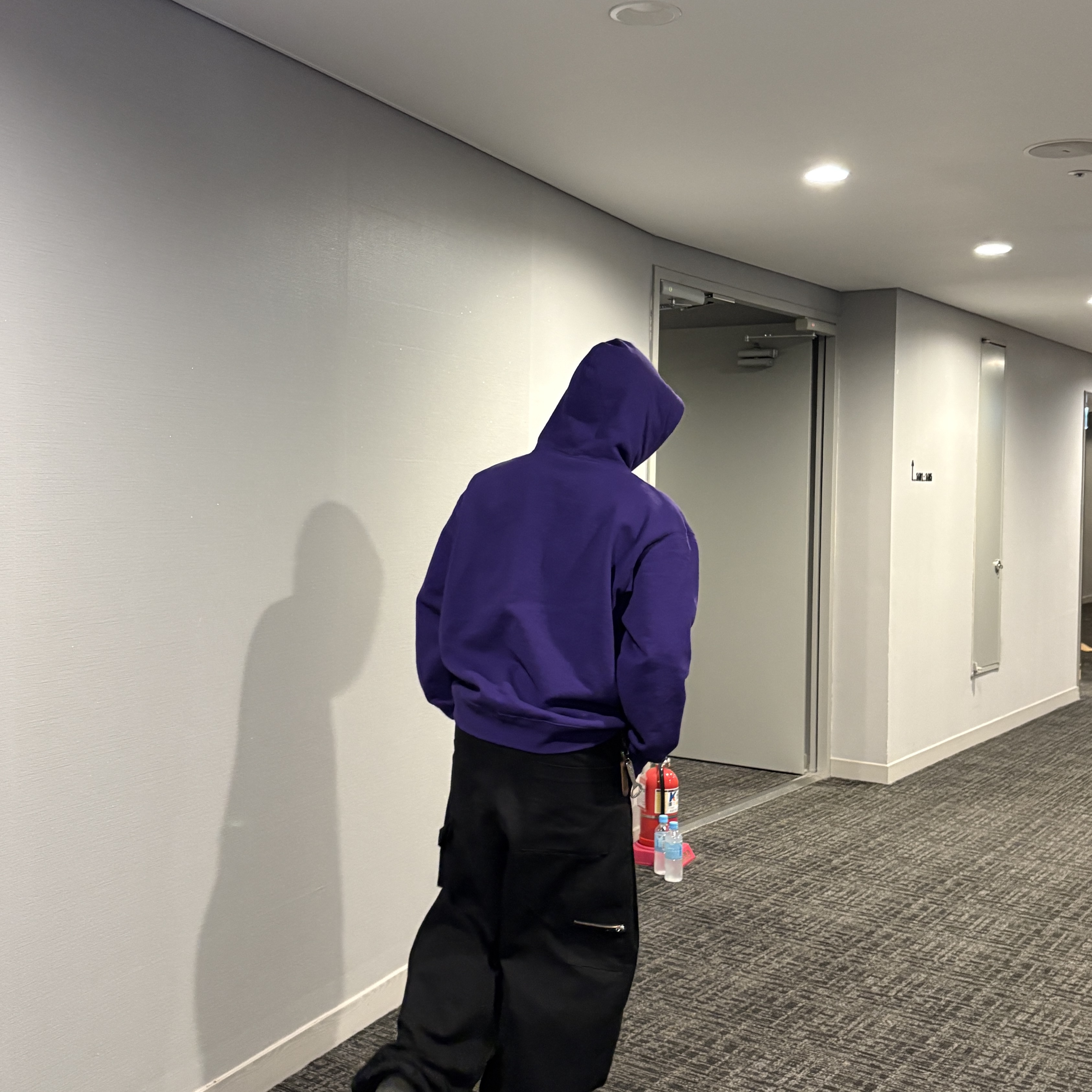 Supreme Classic Logo Seoul Shop Hooded Sweatshirt Purple - 25FW, Supreme Bottle Opener Keychain Silver - 24FW 착용 스타일