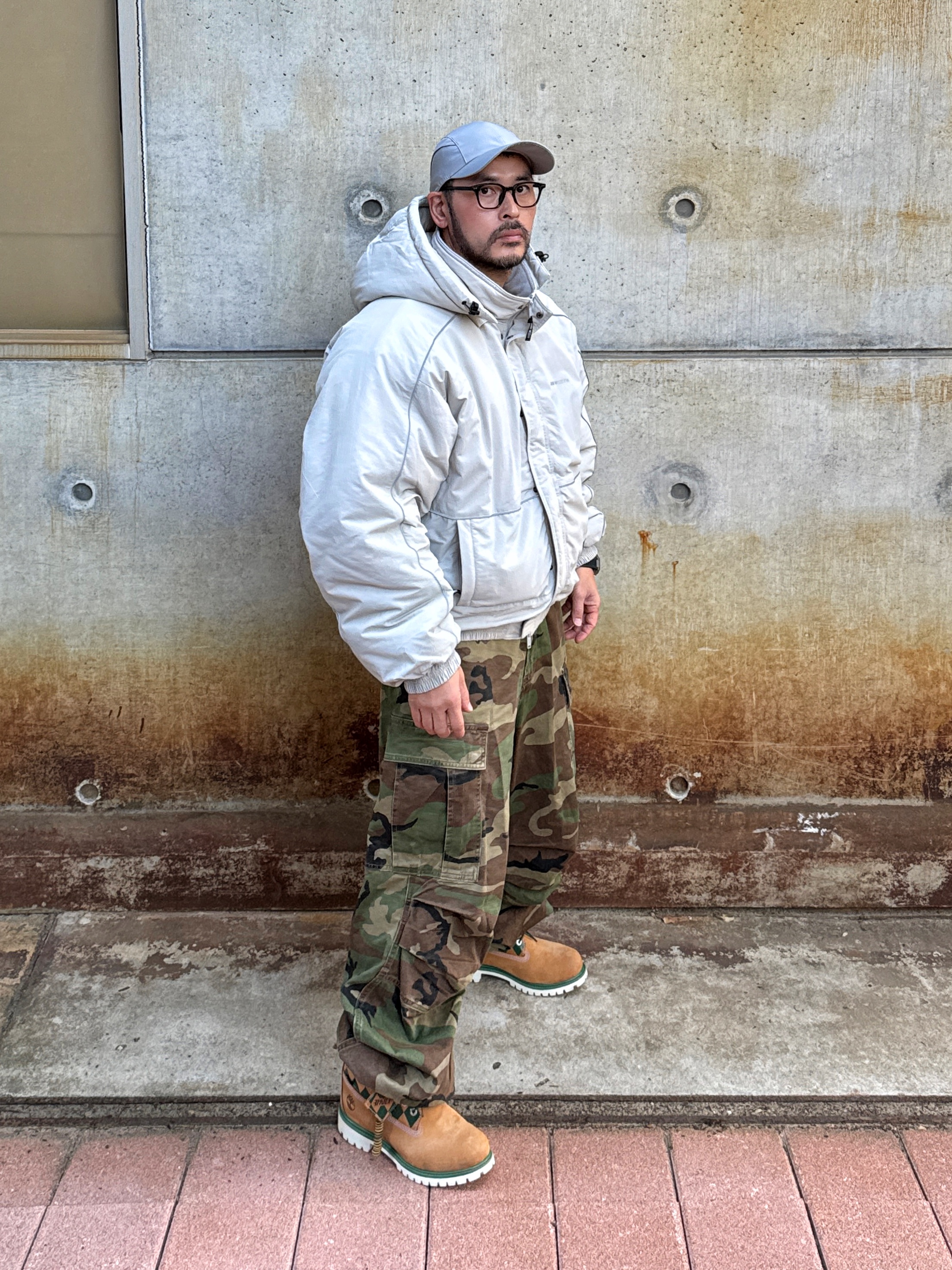 KASINA x Timberland 6 In Premium Vibram GTX Wheat, Millo Archive Headpiece Nylon Cap Gray 착용 스타일 - 4