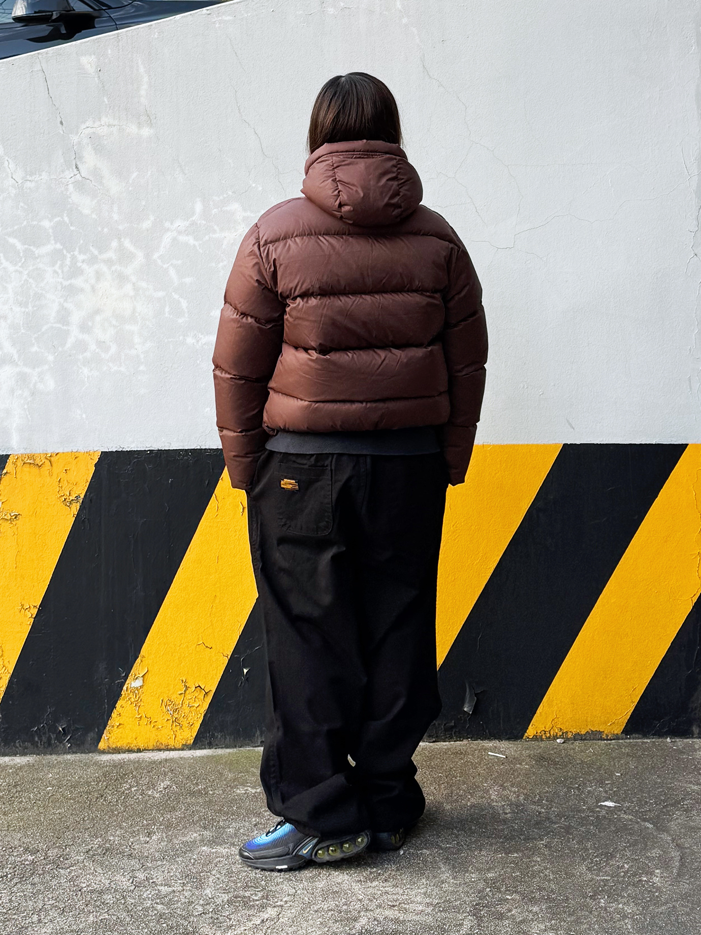 QT8 GARMENTS Duck Down Heavyweight Hoodie Jacket Brown 착용 스타일 - 4