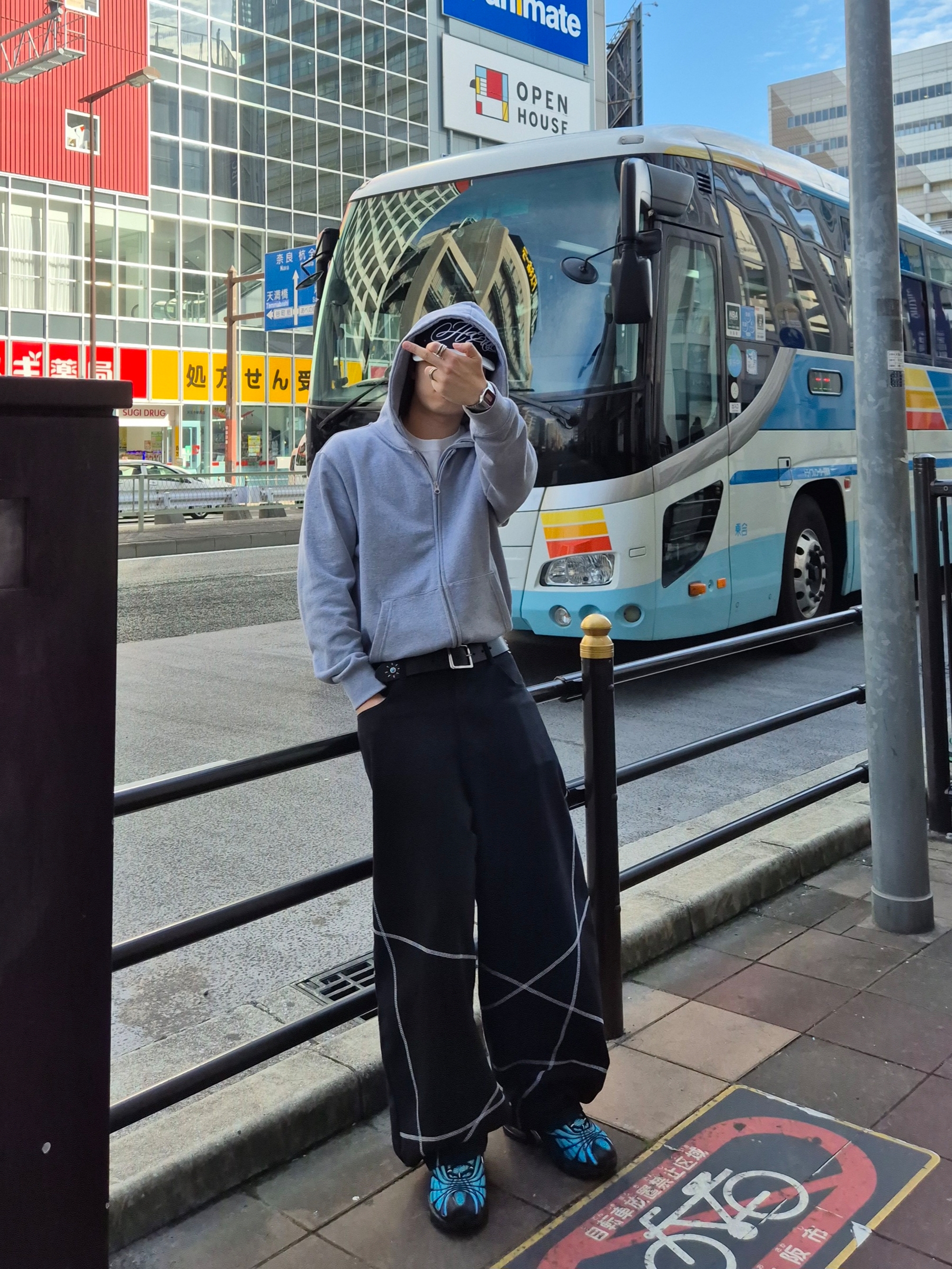 Nike x Skepta Air Max Tailwind 5 Chrome Blue, Casio A-158WA-1 착용 스타일 - 1
