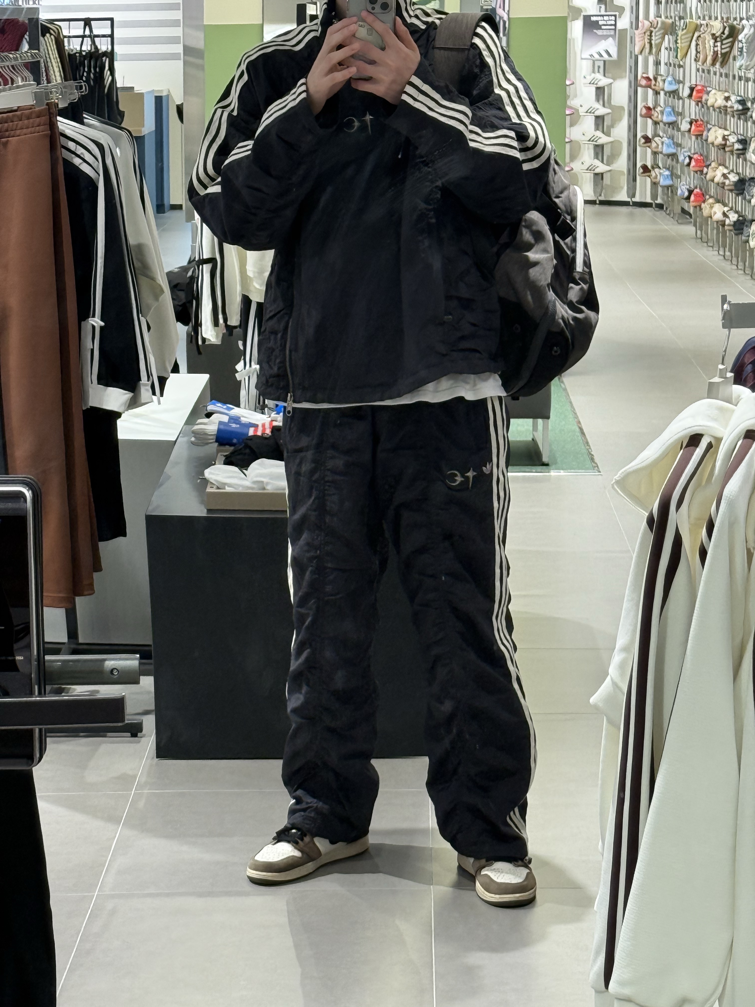 Adidas x Thug Club Woven Track Top Black Silver Metallic - KR Sizing, Adidas x Thug Club Woven Trackpants Black Silver Metallic - KR Sizing 착용 스타일
