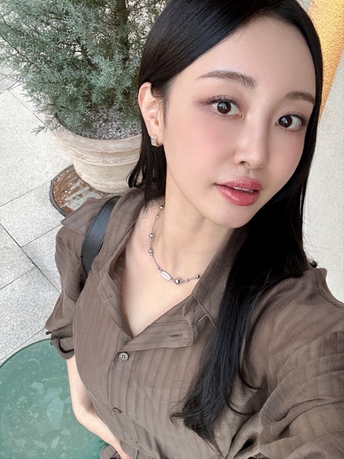 Riomeu Silver Melody Necklace 착용 스타일 - 1