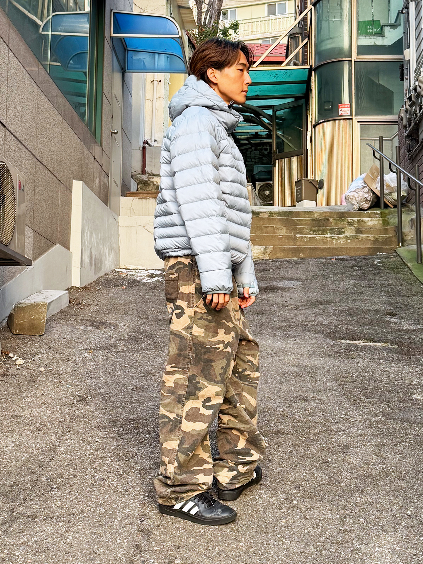 QT8 GARMENTS Duck Down Lightweight Jacket Sky Blue 착용 스타일 - 2
