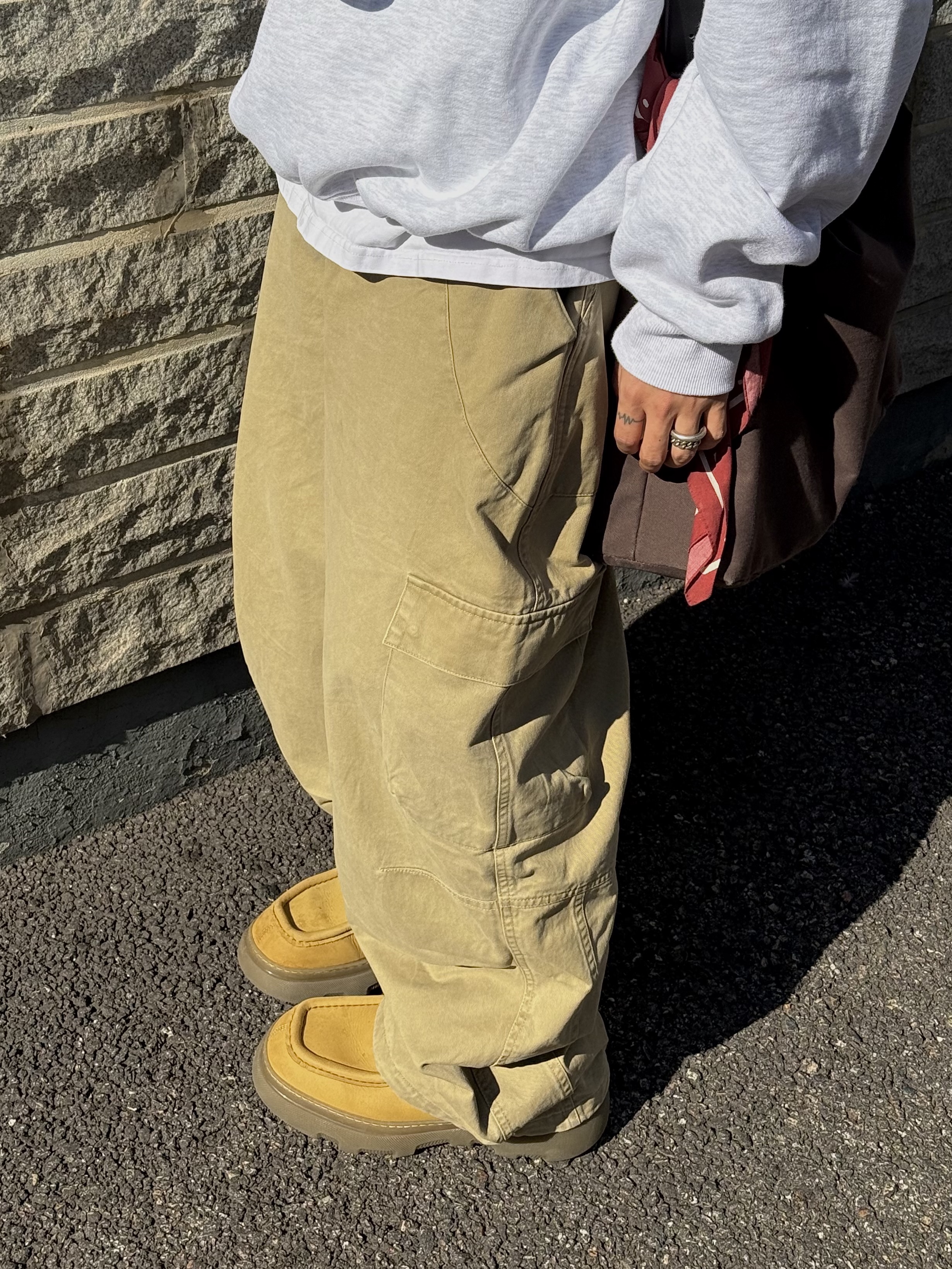 noun Washed Cargo Pants Beige 착용 스타일 - 7