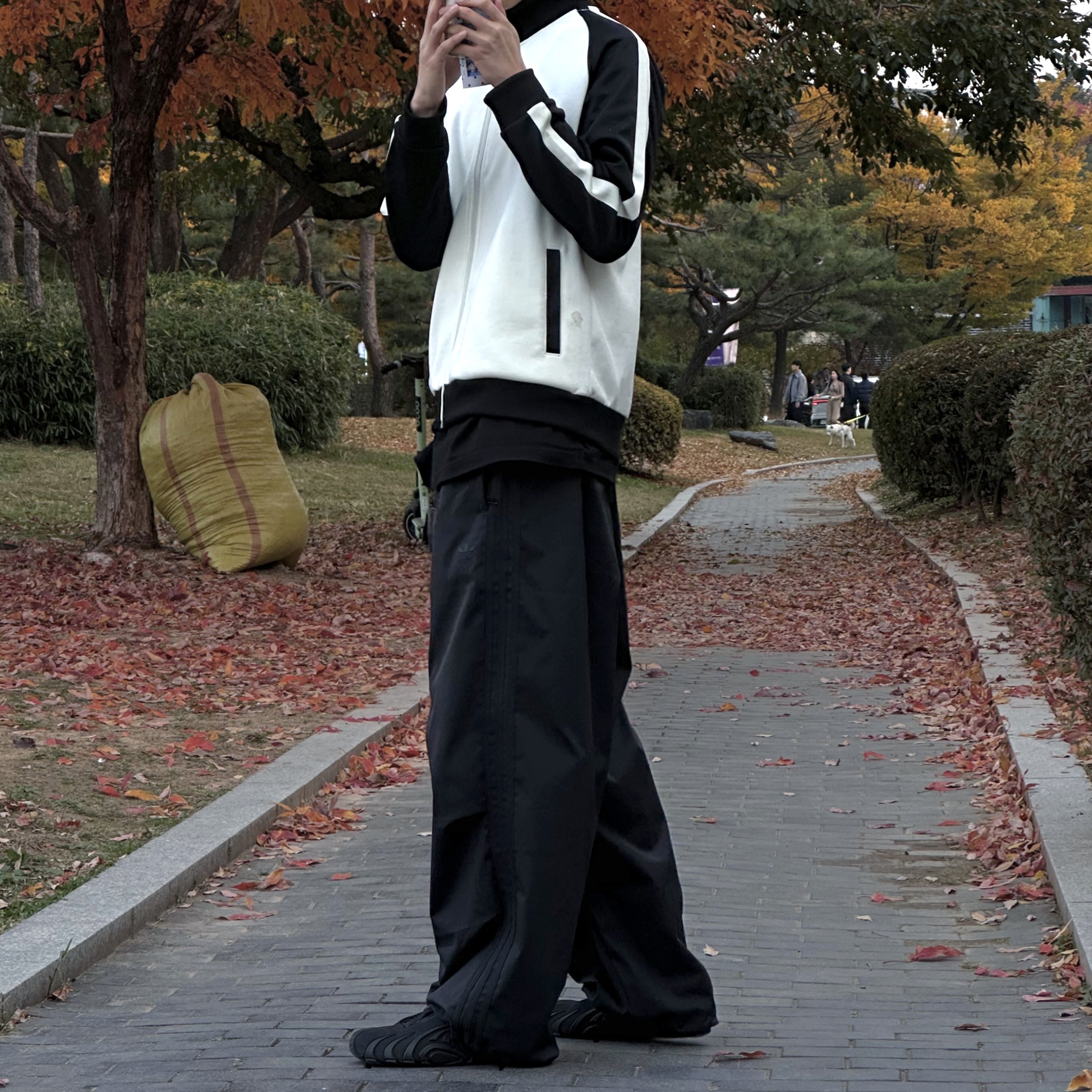 Adidas Parachute Pants Black - KR Sizing, Puma x Sansan Gear Talon Black 착용 스타일