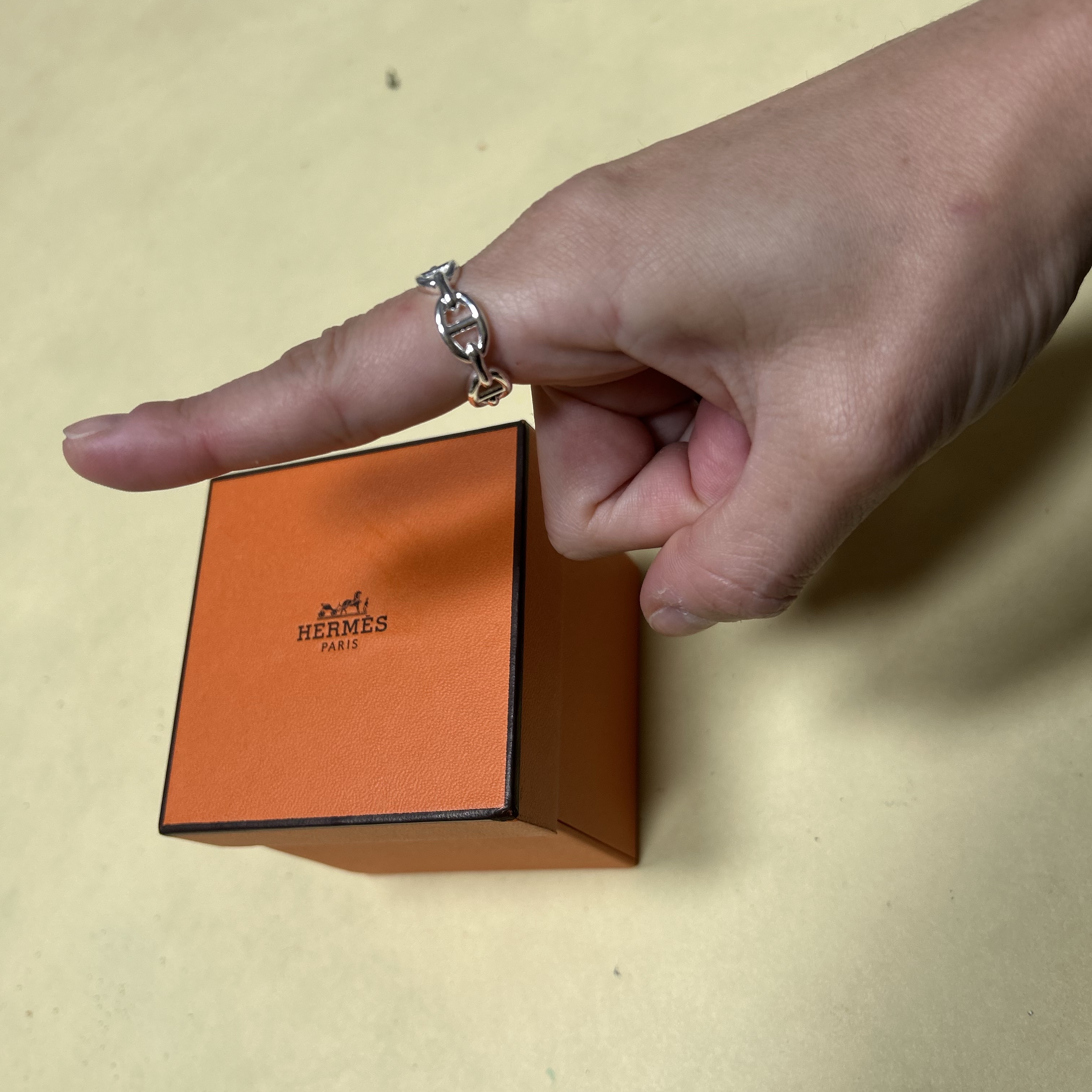 (W) Hermes Small Chaine D'Ancre Enchainee Ring Sterling Silver 착용 스타일 - 2