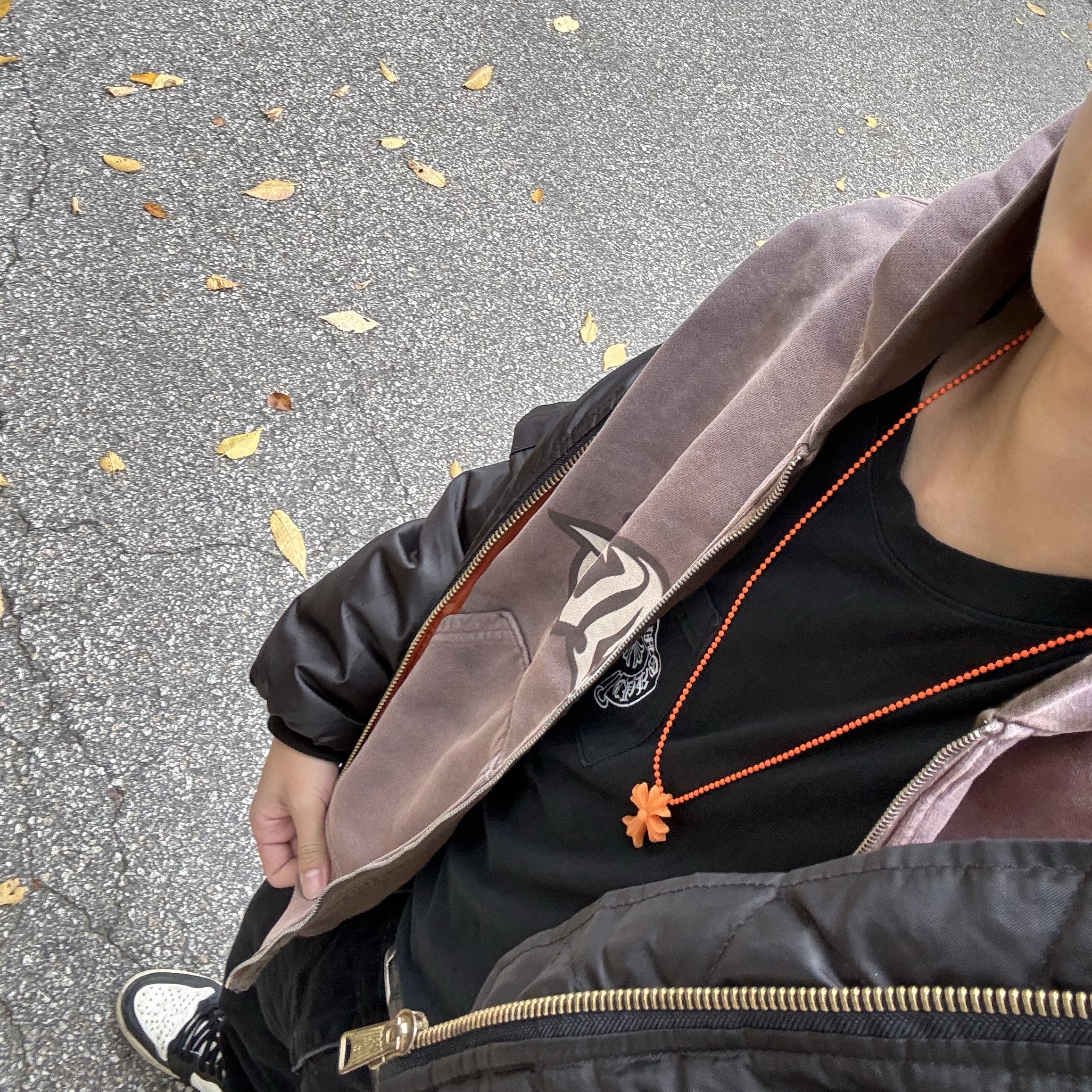 Travis Scott Circus Maximus Stadium Tour 25 Zip Hoodie, Chrome Hearts Silichrome CH Cross Pendant Orange 2022 착용 스타일