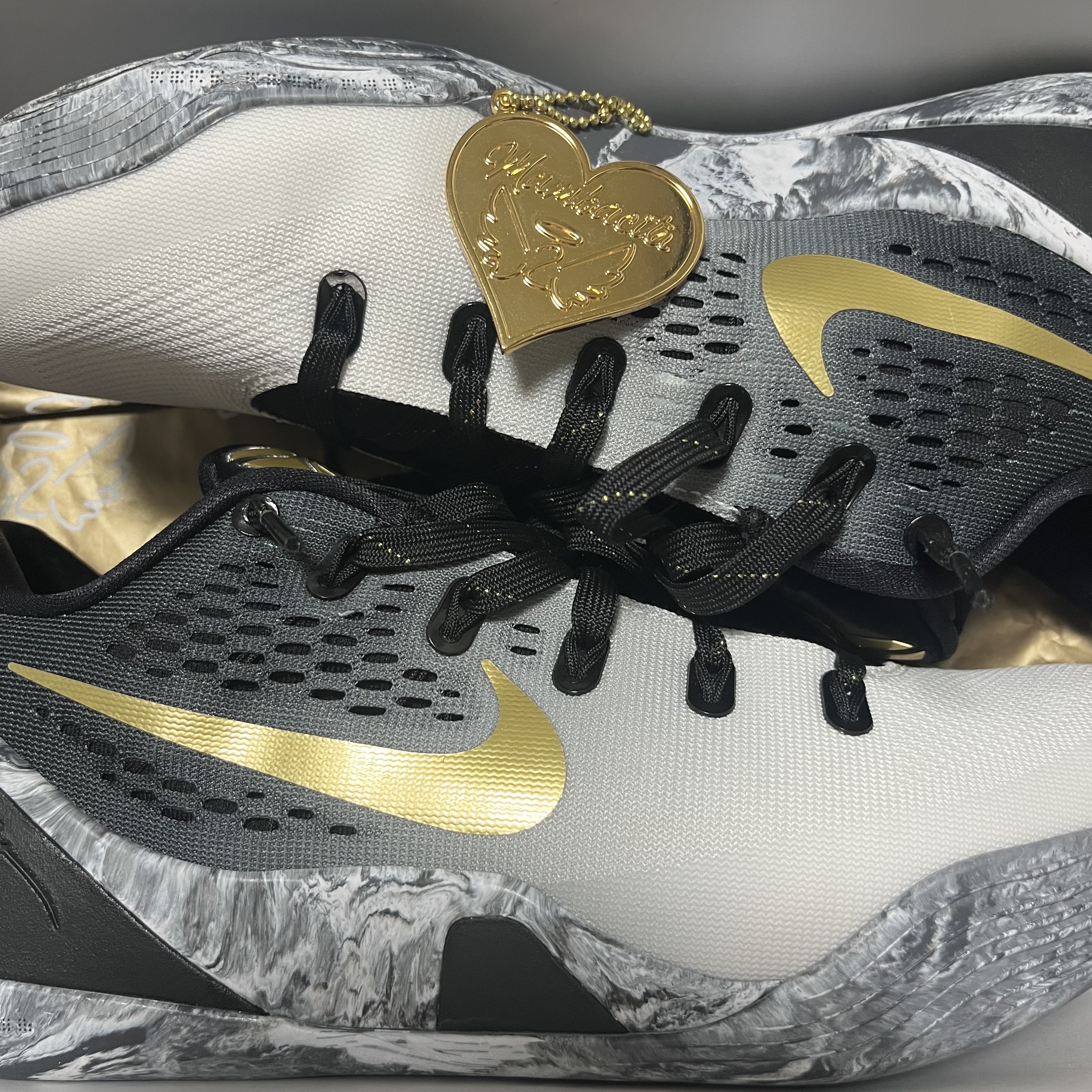 Nike Kobe 9 EM Low Protro Mambacita 착용 스타일