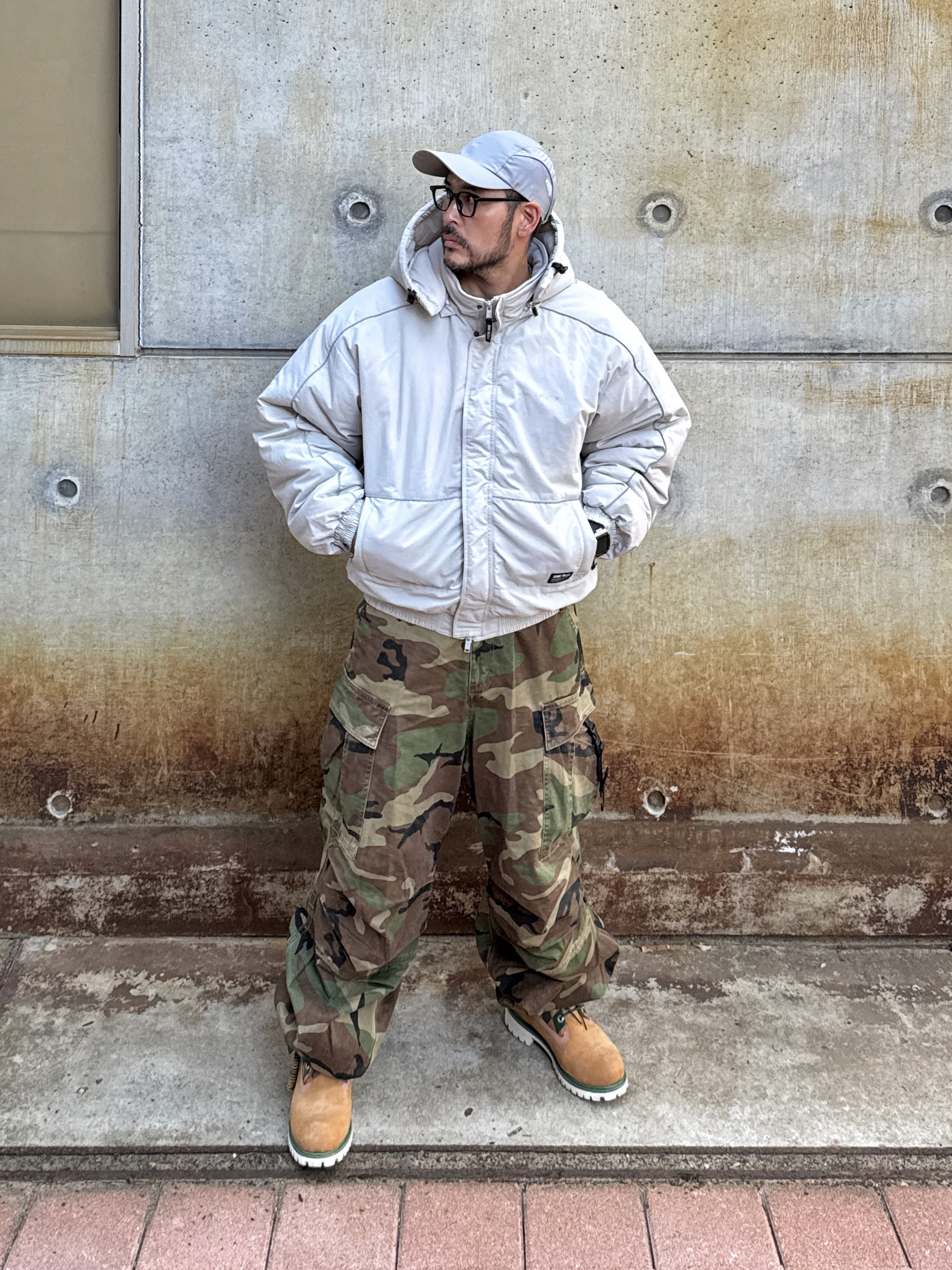 KASINA x Timberland 6 In Premium Vibram GTX Wheat, Millo Archive Headpiece Nylon Cap Gray 착용 스타일 - 5