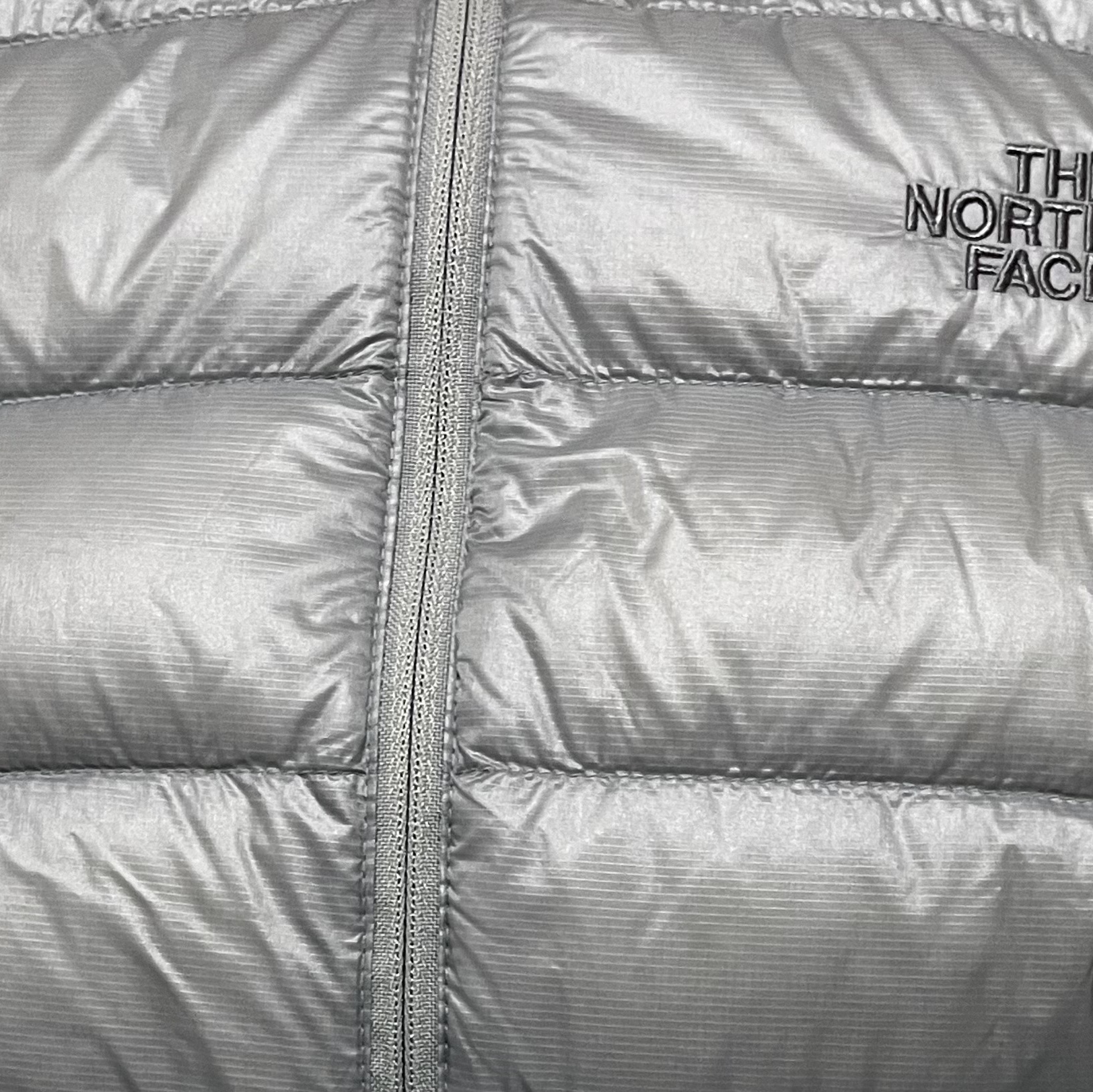 The North Face Matier Down Hoodie RDS Light Gray - 25FW 착용 스타일