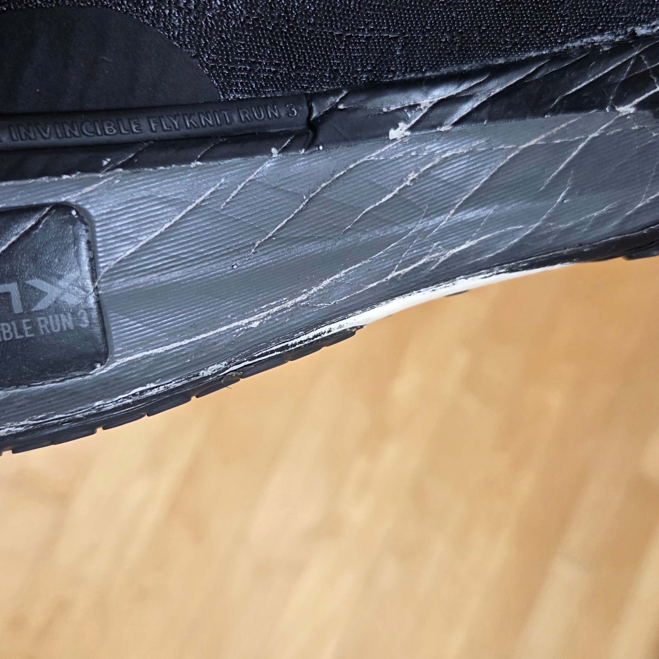 Nike Invincible 3 Black Anthracite 착용 스타일 - 3