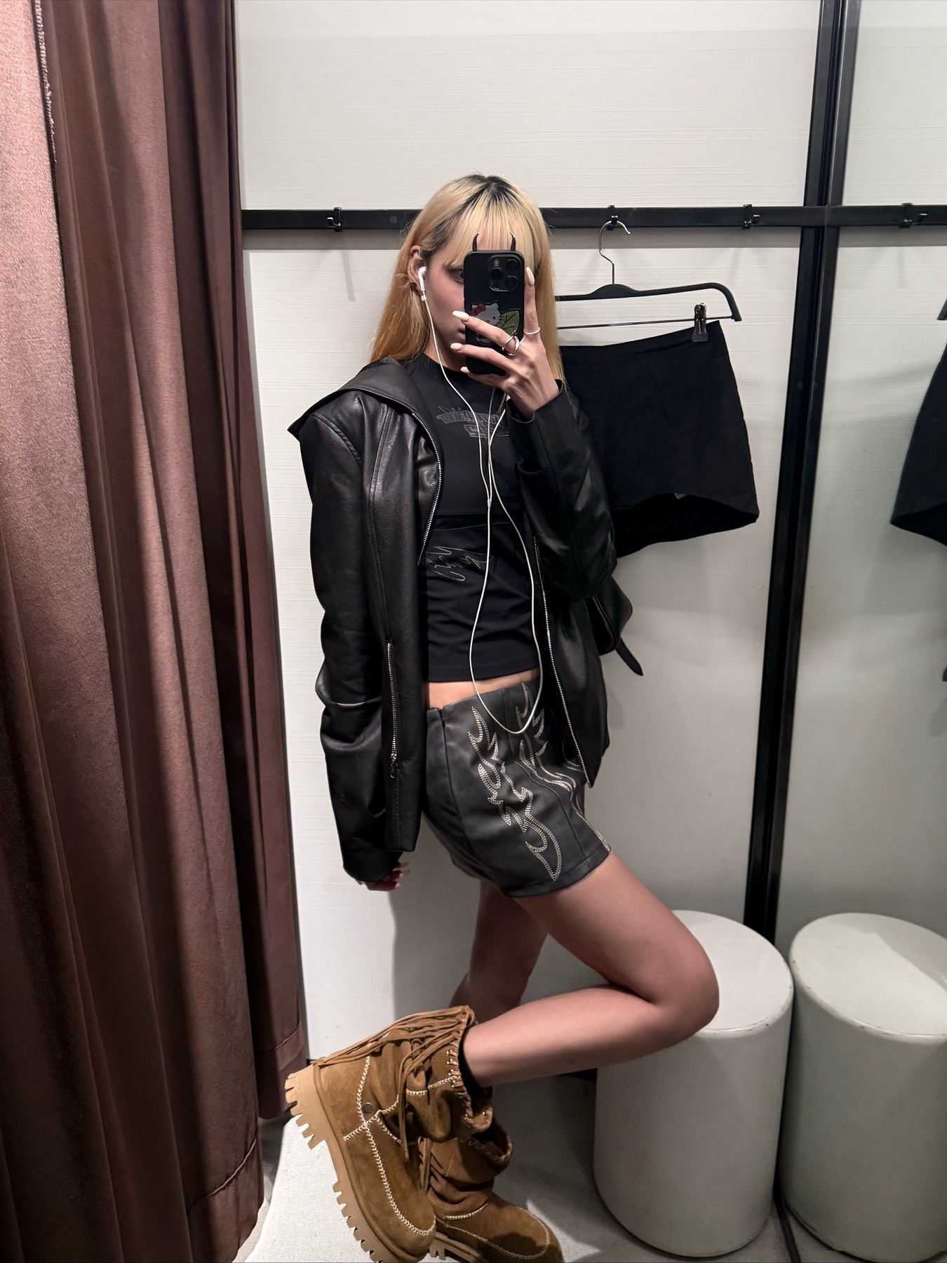 Nache Hoodie Leather Jacket Unisex Black - 25FW 착용 스타일 - 1