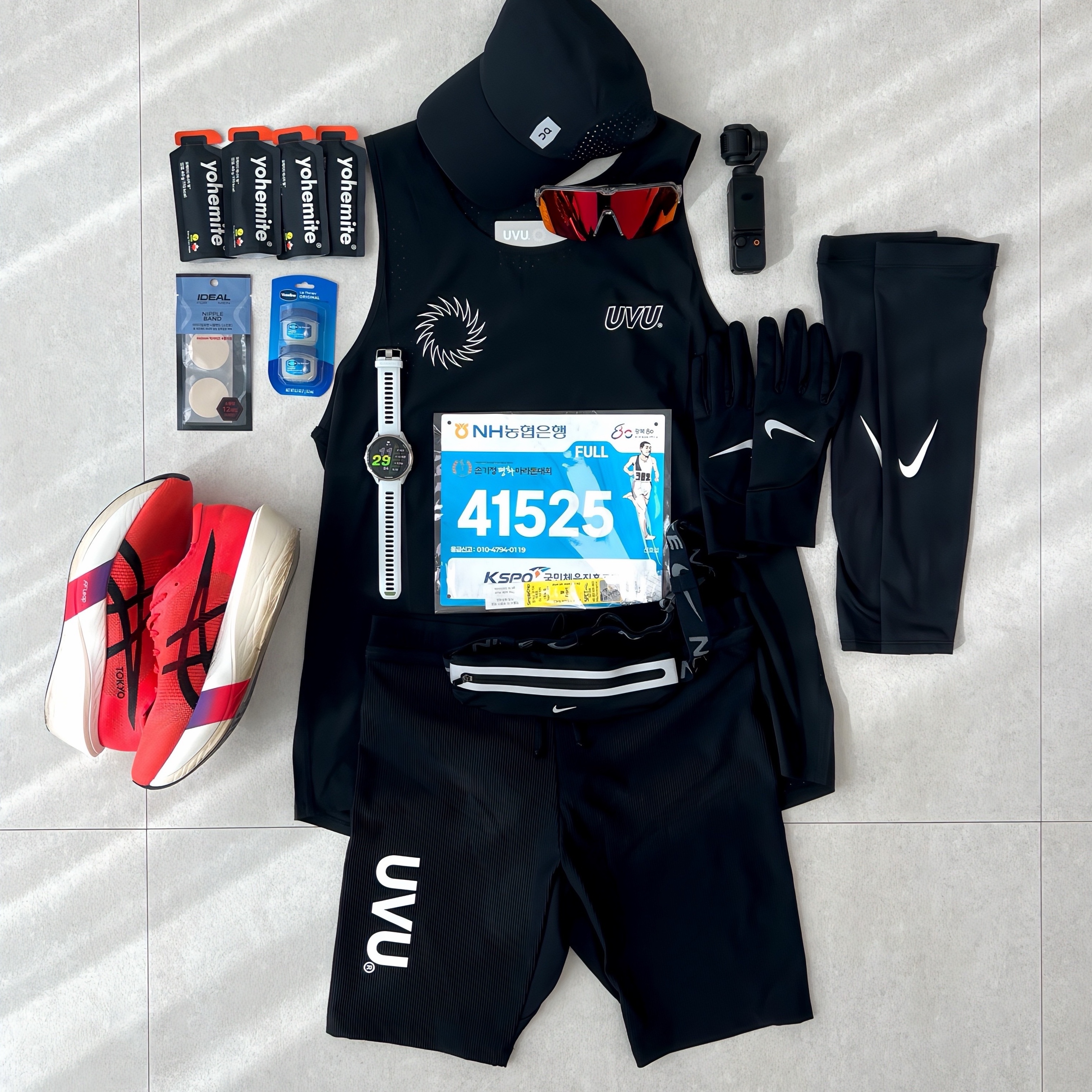 UVU Half Tights Black, Asics Metaspeed Edge Tokyo Flash Red Black 착용 스타일