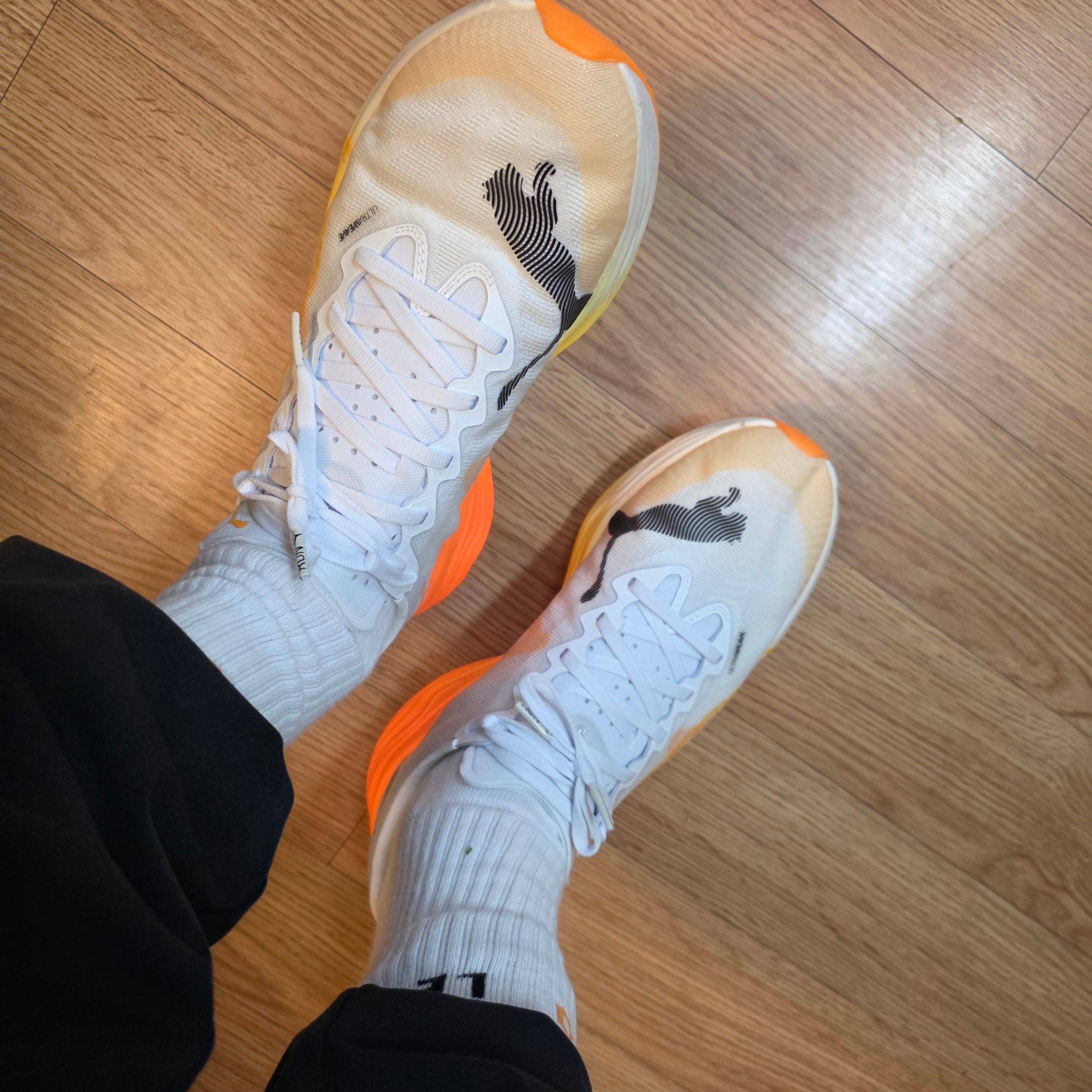 Puma Deviate Nitro Elite 3 White Sun Stream 착용 스타일 - 1