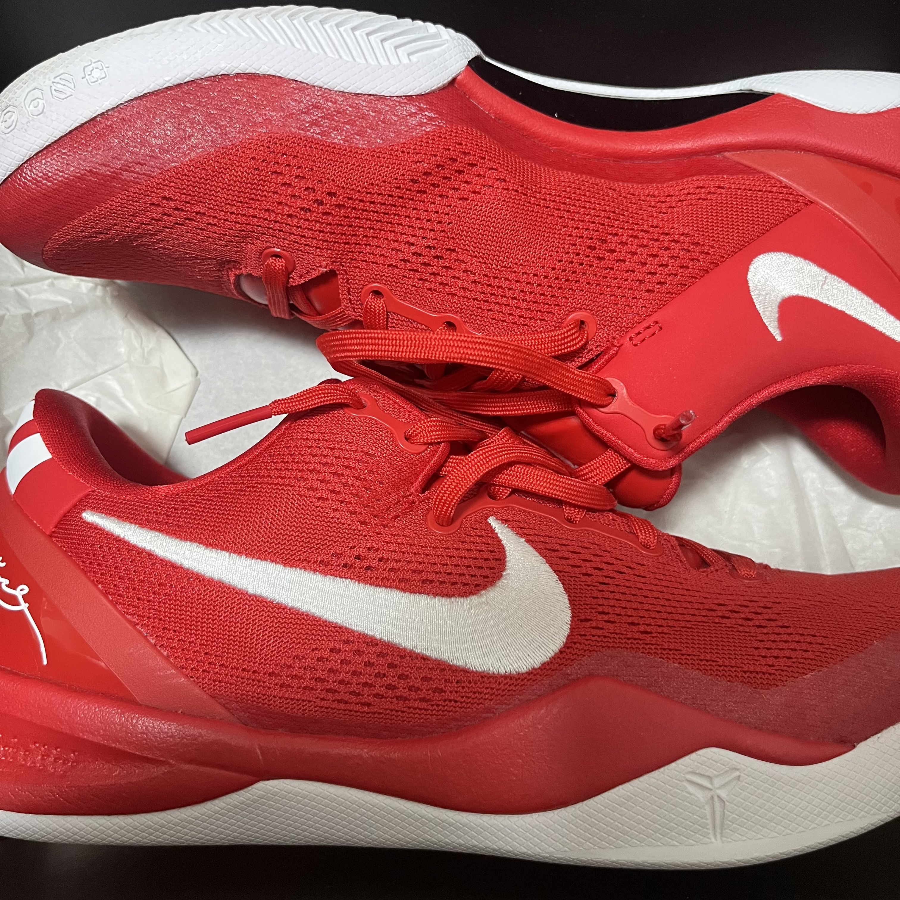 Nike Kobe 8 Protro University Red White 착용 스타일
