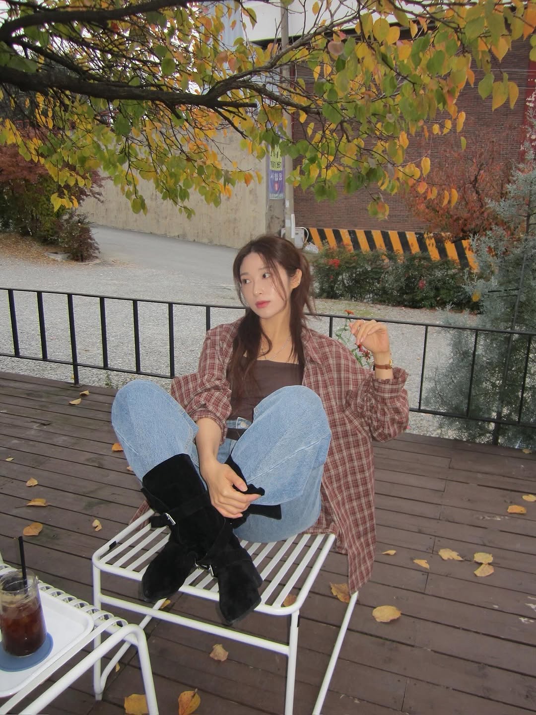 SLOW RECORD HOUSE Kane Check Shirt Brick 착용 스타일 - 3