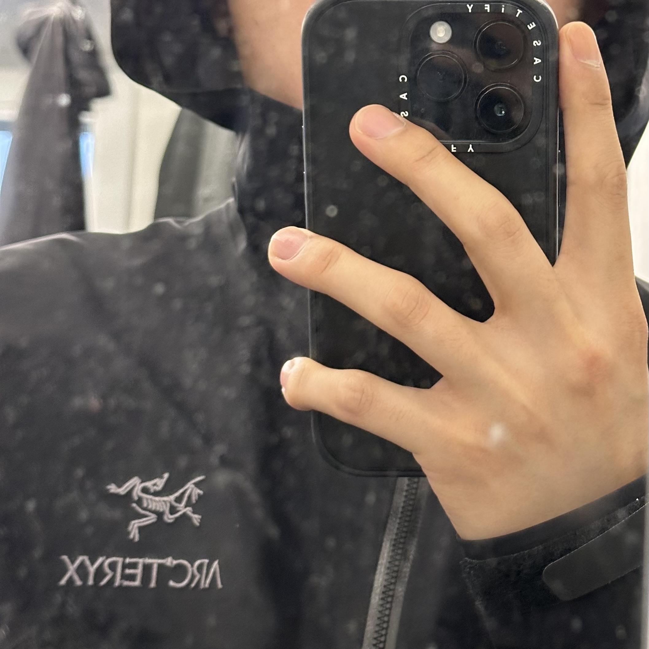 Arc'teryx Beta Jacket Black 착용 스타일