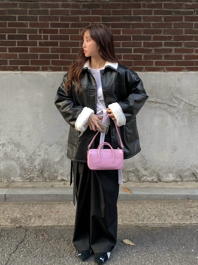 Puma Speedcat OG Black White, (W) Hermes Pop H Pendant Gold & Rose Dragee 착용 스타일