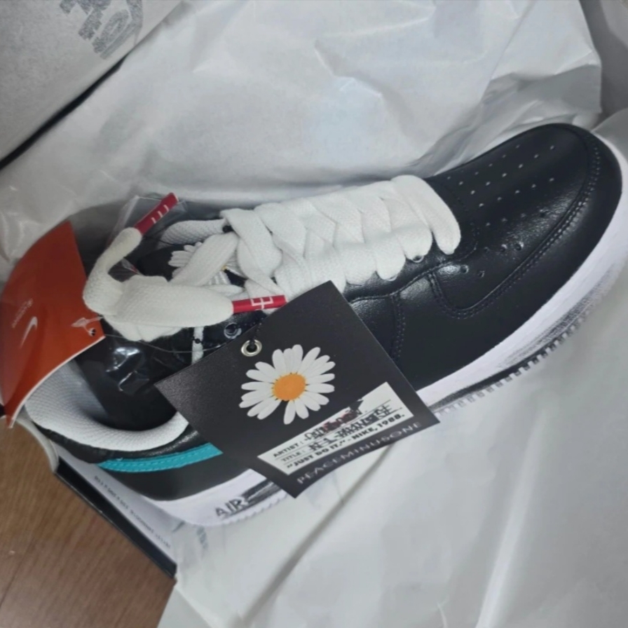 Nike x Peaceminusone Air Force 1 Low Para-Noise 3.0 Black and Multicolor 착용 스타일