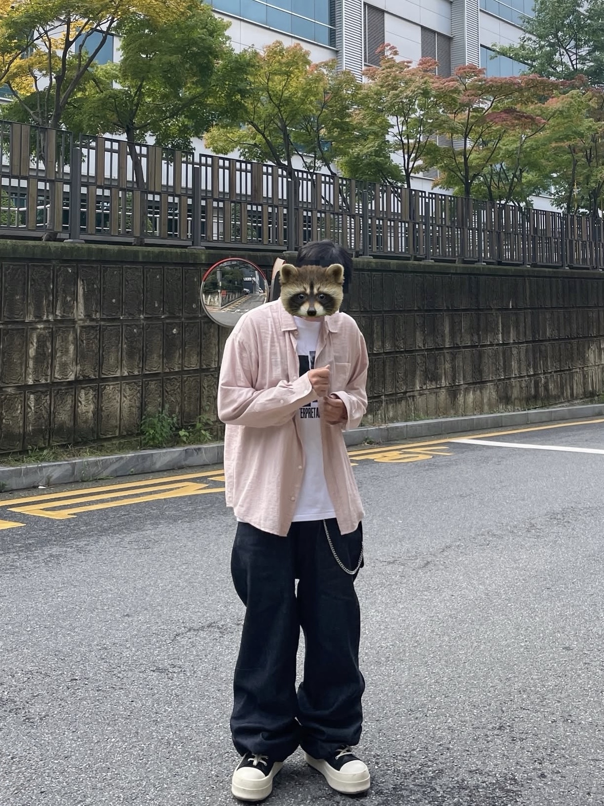 Nonnod Zen Raw Selvedge Denim Pants Indigo, Rick Owens Mega Bumper Sneakers Black Milk 착용 스타일 - 2