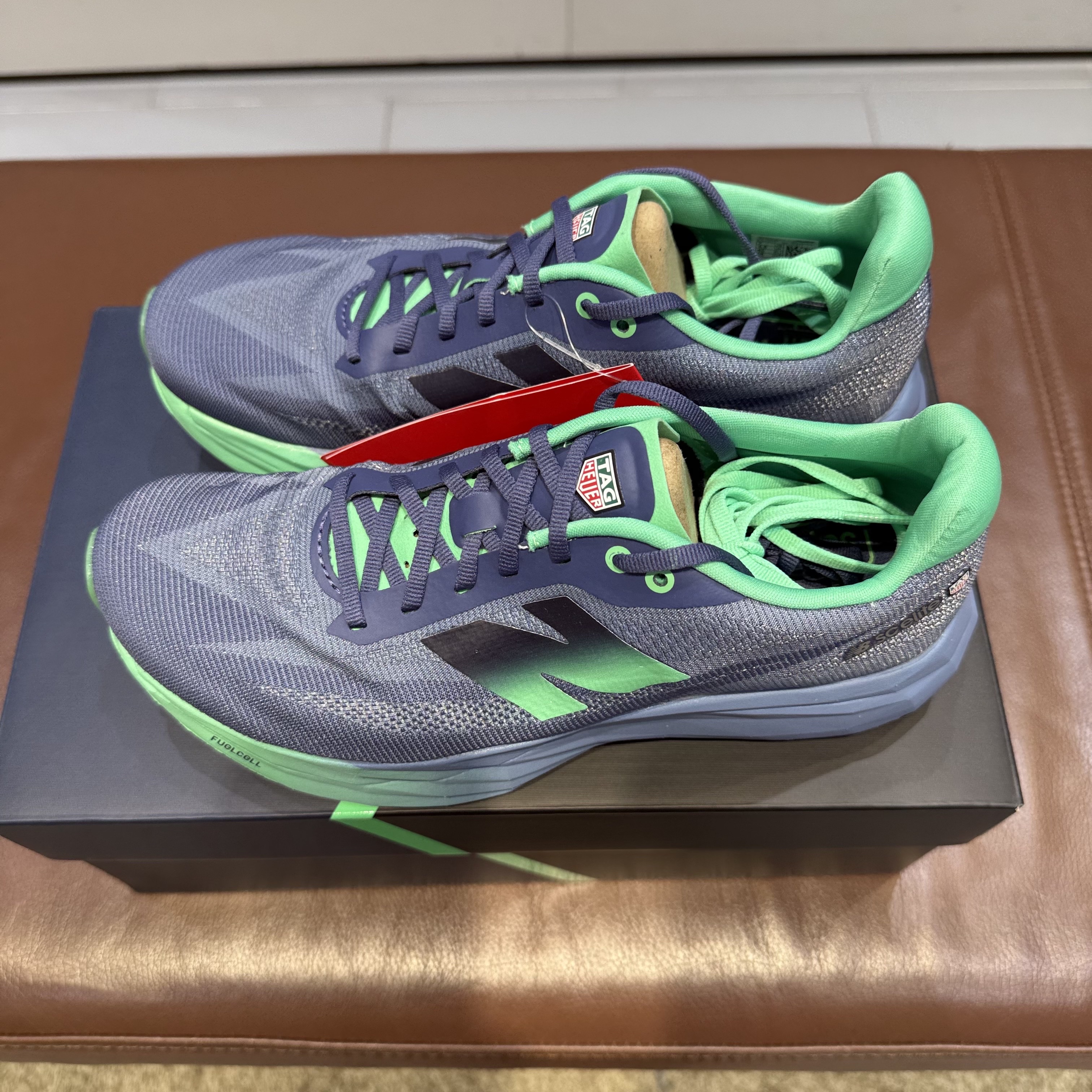 New Balance x TAG Heuer SC Elite v5 Dream State Midnight - D Standard 착용 스타일 - 2