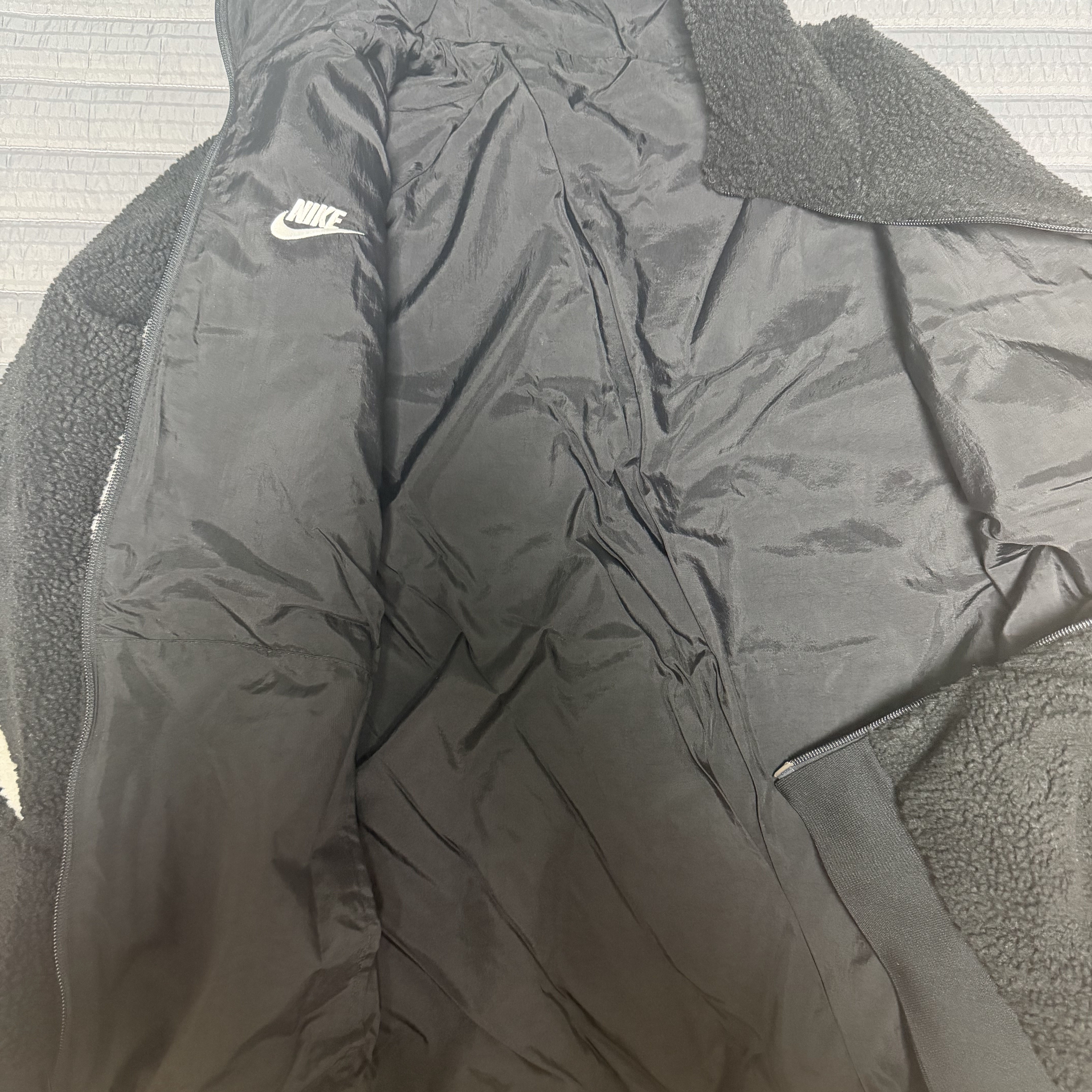 Nike Big Swoosh Full Zip Jacket Black Sail 착용 스타일 - 1