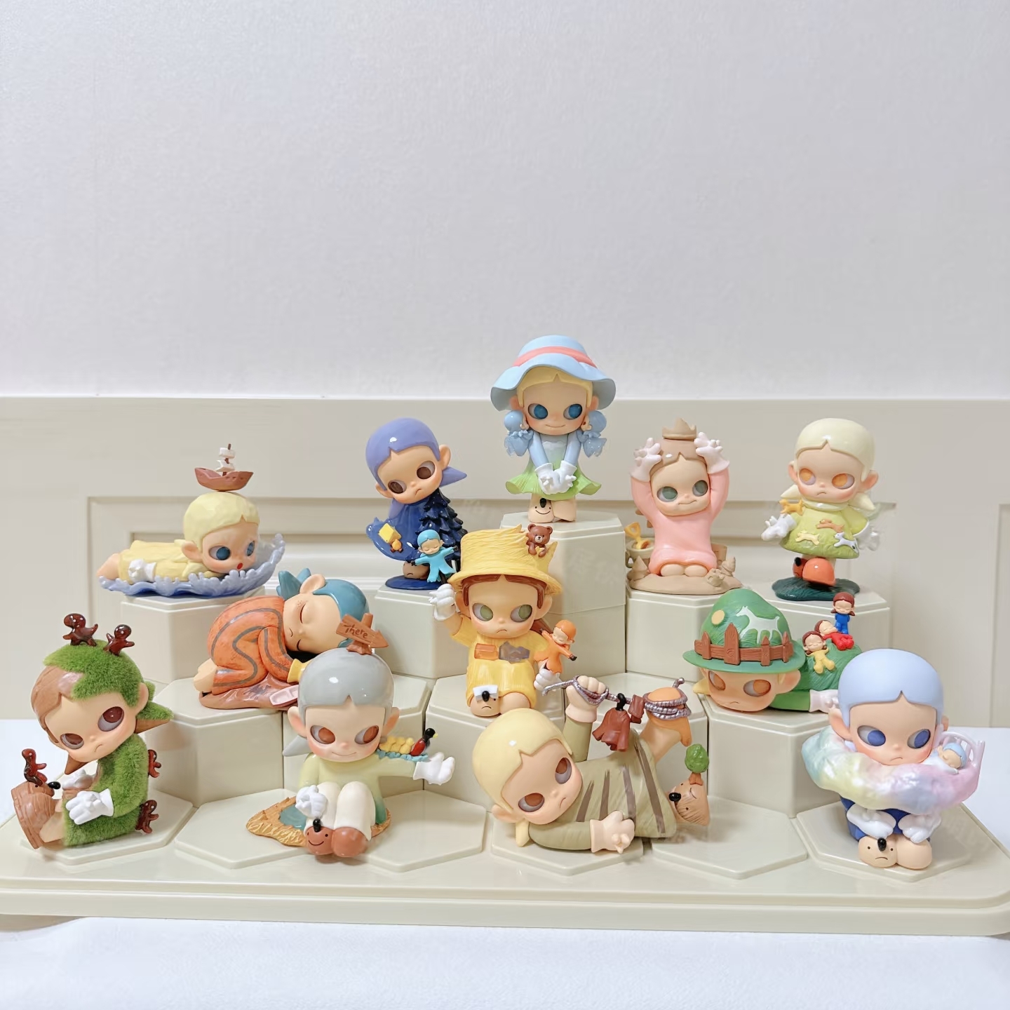 Pop Mart Zsiga Take It Slow Series Figures (1 Blind Box) 착용 스타일 - 1