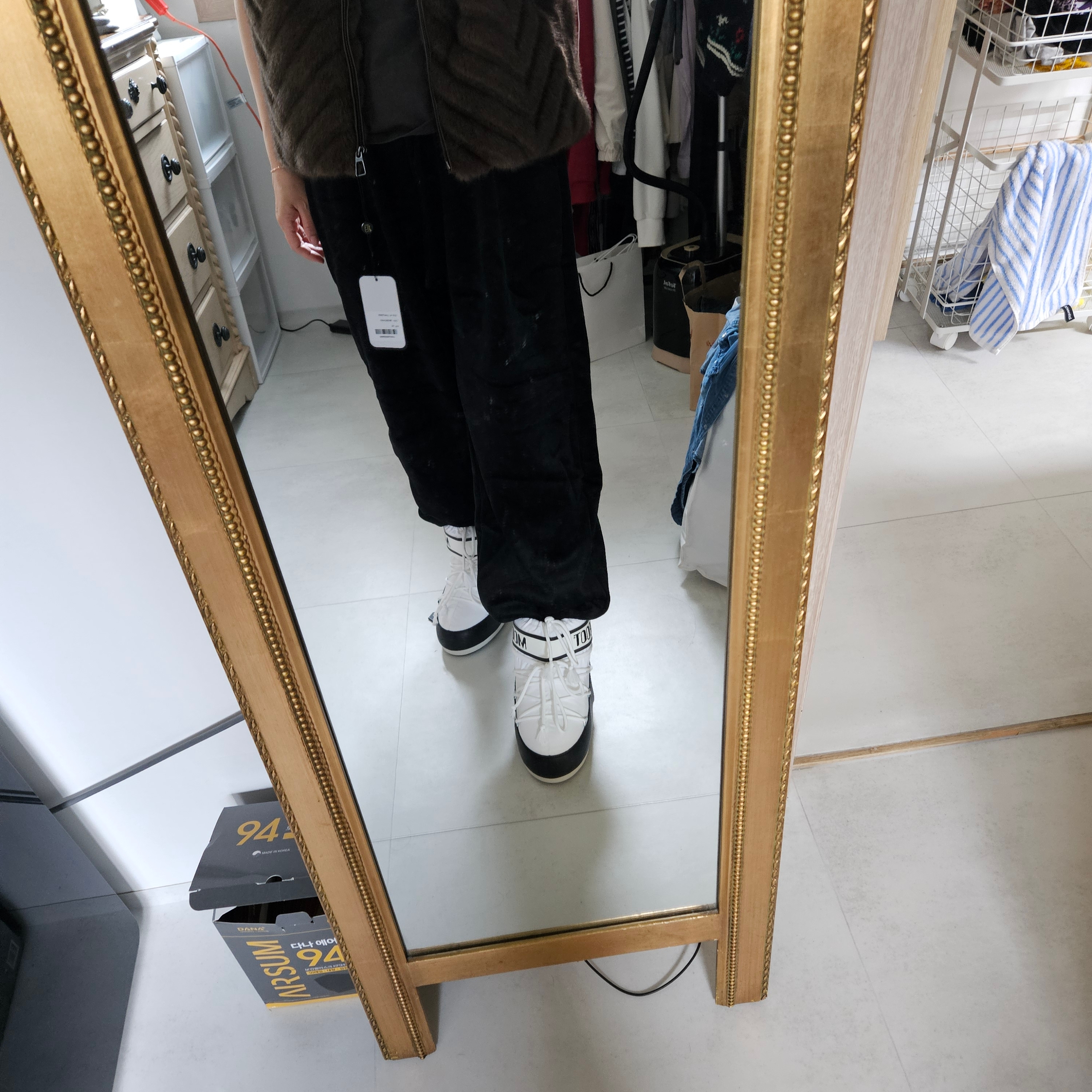 (W) Moon Boot Icon Low Nylon Boots White 착용 스타일 - 1