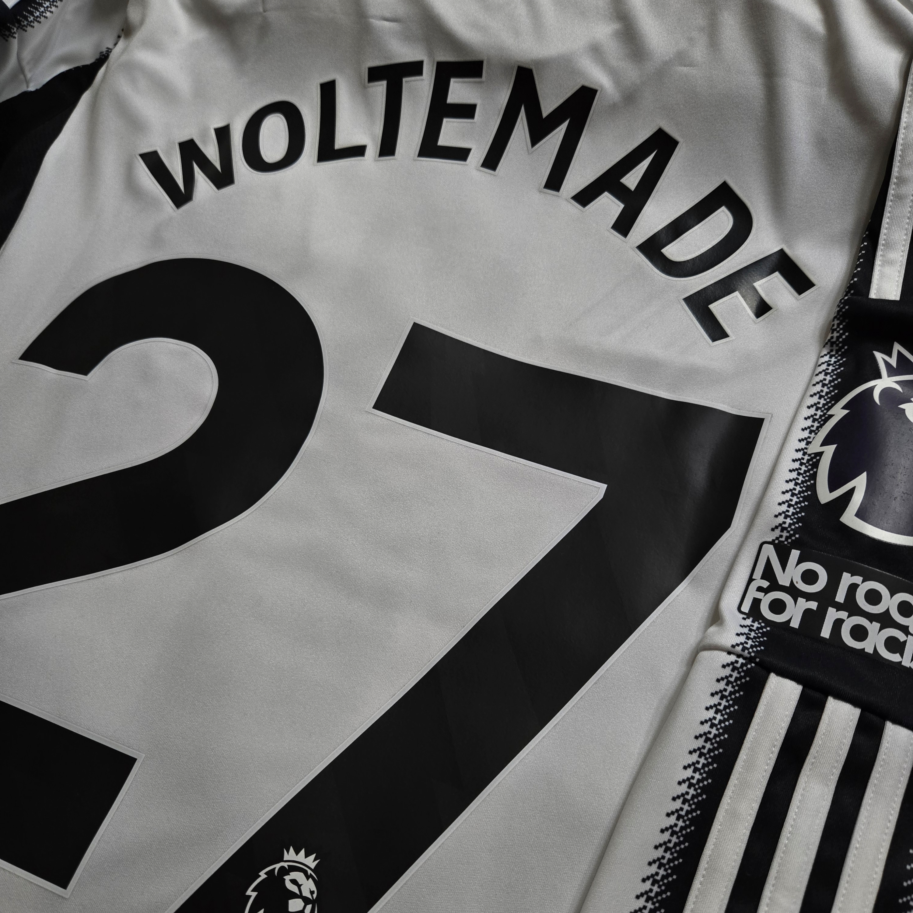 Adidas Newcastle United FC 2025/26 Home Long Sleeve Jersey Black White - KR Sizing (Non Marking Ver.) 착용 스타일