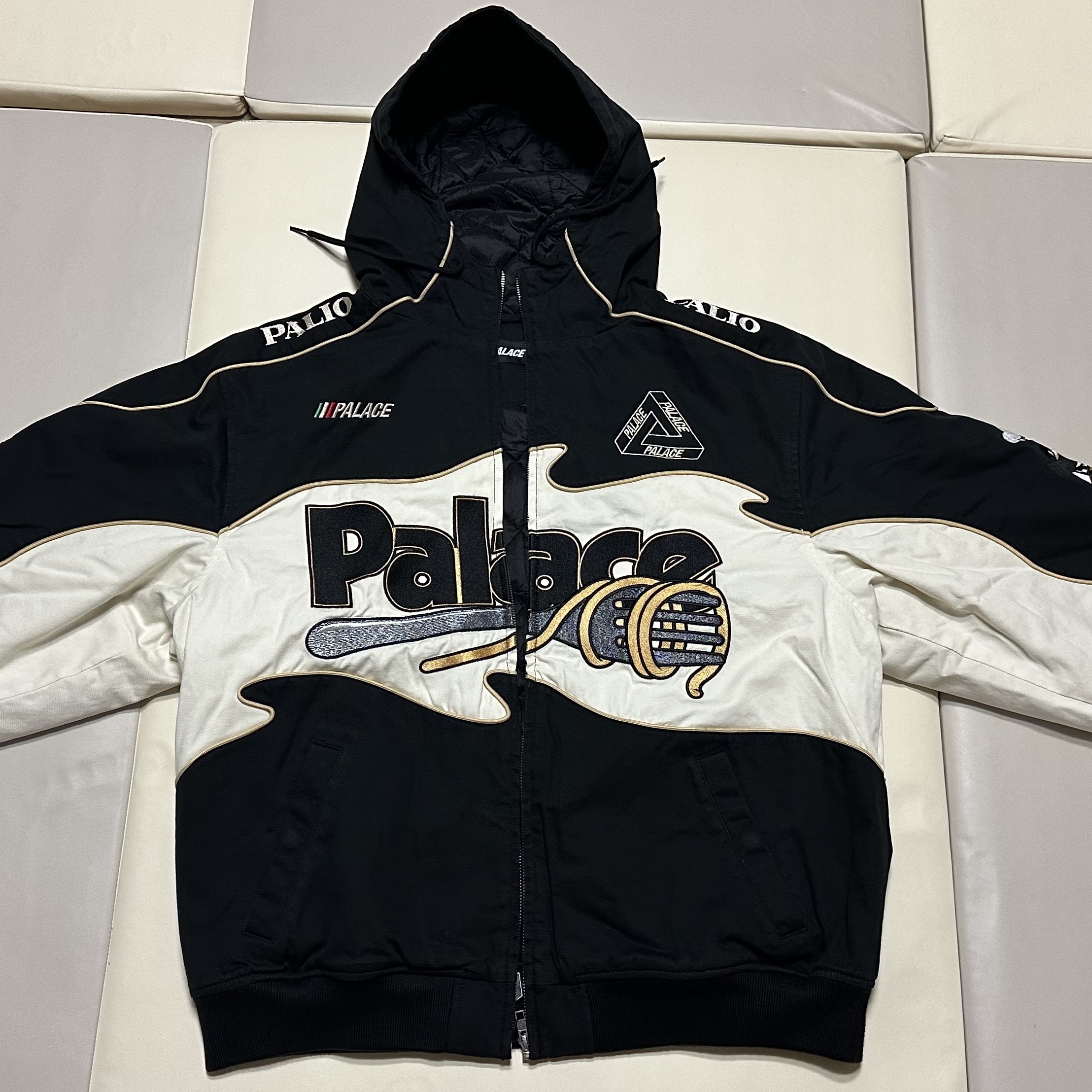 Palace Pasta Jacket Black - 24FW, Palace Pro Shell Jacket Black - 23FW 착용 스타일 - 1
