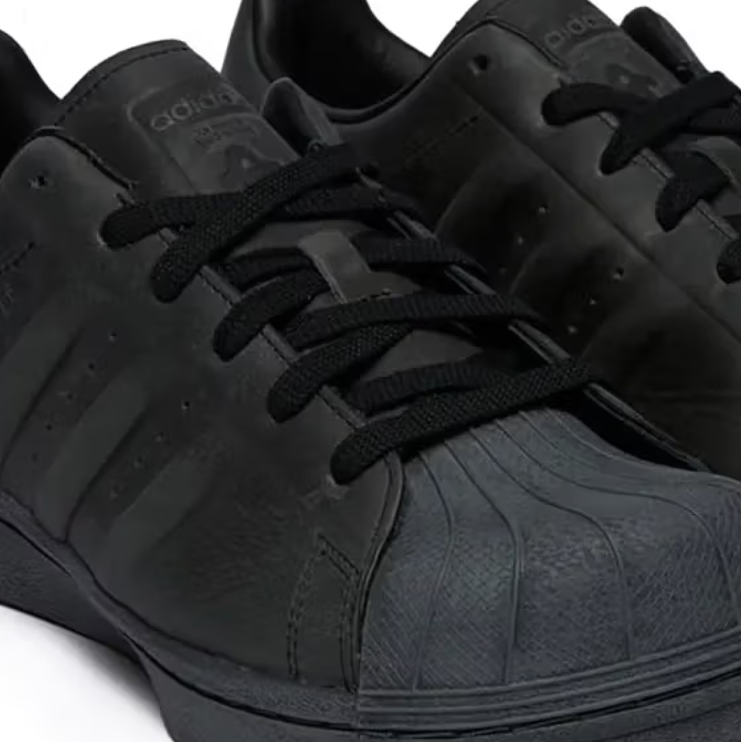 (W) Adidas x Avavav Superstar Core Black, (W) Adidas x Avavav Megaride Moonrubber Core Black Utility Black 착용 스타일 - 4
